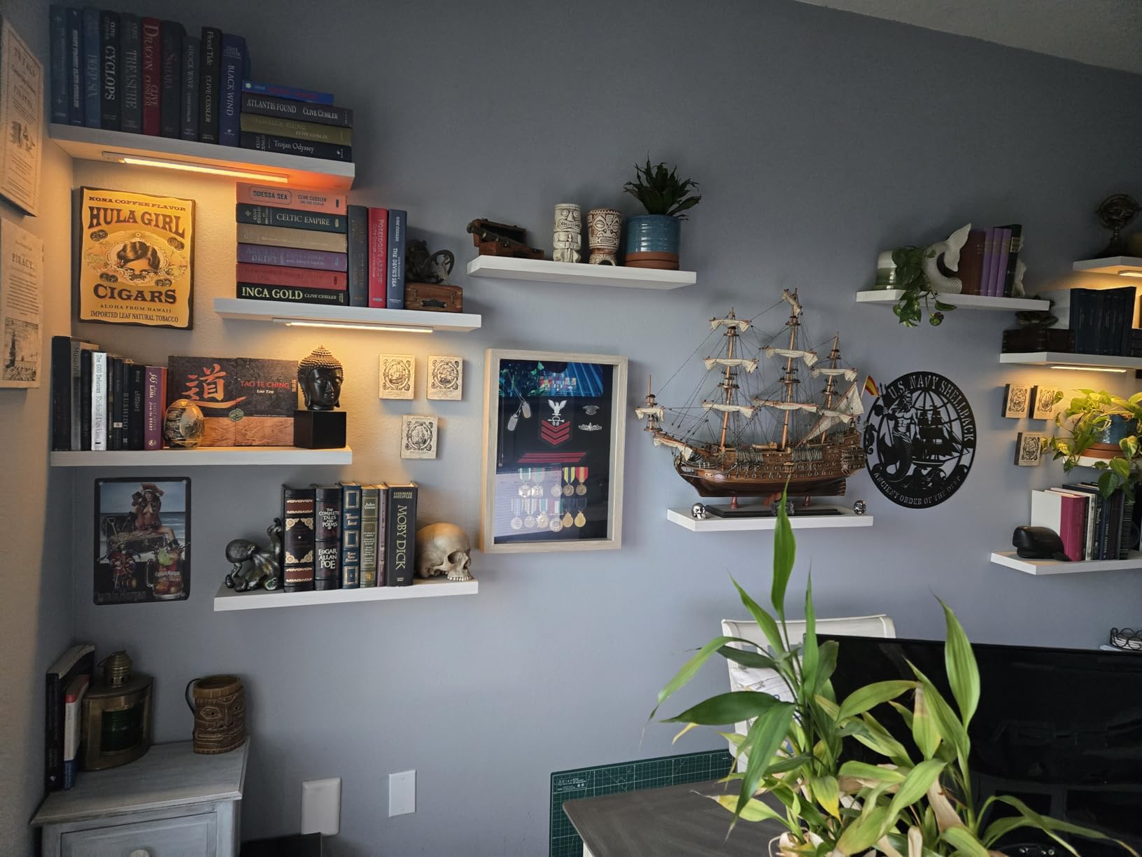 BAOBAB WORKSHOP Wood Floating Shelves for Wall Mounted, 16 inch Walnut Floating Shelf for Bathroom, Solid Wooden Wall Shelves for Kitchen Bedroom Farmhouse, Walnut Finish, 16 x 6.7, Set of 2 customer photo 2