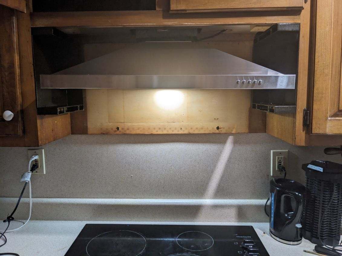 Tieasy Wall Mount Range Hood 30 inch with Ducted/Ductless Convertible Duct, Stainless Steel Chimney-Style Over Stove Vent Hood with LED Light, 3 Speed Exhaust Fan, 450 CFM customer photo 2