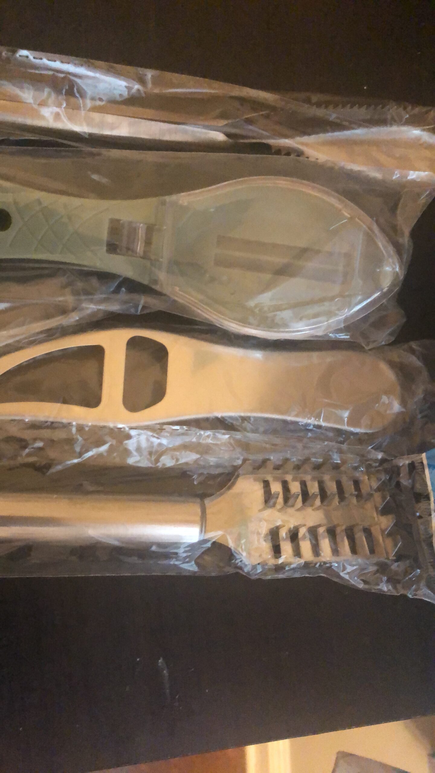 Honoson 4 Pieces Stainless Steel Fish Scale Remover Cleaner Kitchen Scaler Fish Skin Graters Cleaning Peeler Scaler Scraper with Bottle Opener for Kitchen Cleaning Tools customer photo 2