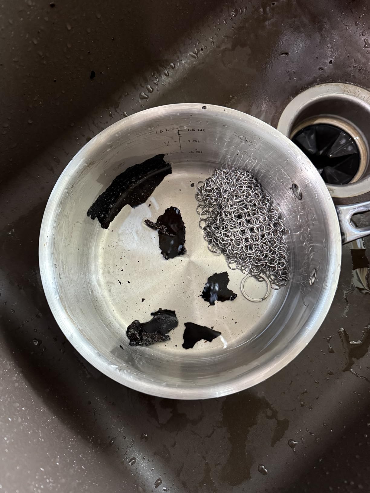 Herda 316L Cast Iron Scrubber Cleaner, Large Cast Iron Chain Mail Scrubber - Chainmail Scrubber Sponge - Metal Skillet Scrubbing, Wok, Dutch Oven Cleaning Kit customer photo 2