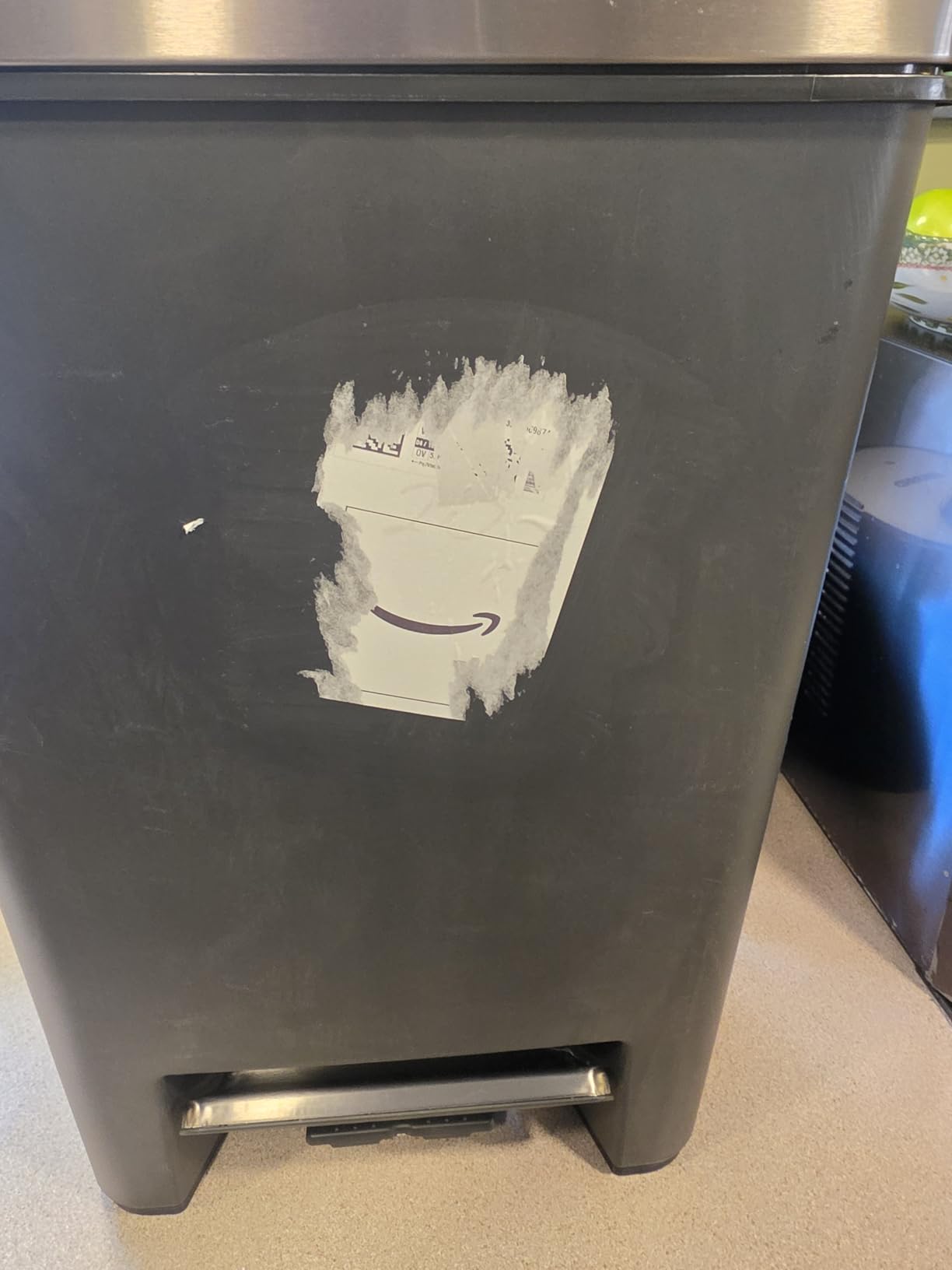 Rubbermaid Premier Series III Step-On Trash Can for Home and Kitchen, with Stainless Steel Rim, 12.4 Gallon, Charcoal customer photo 1