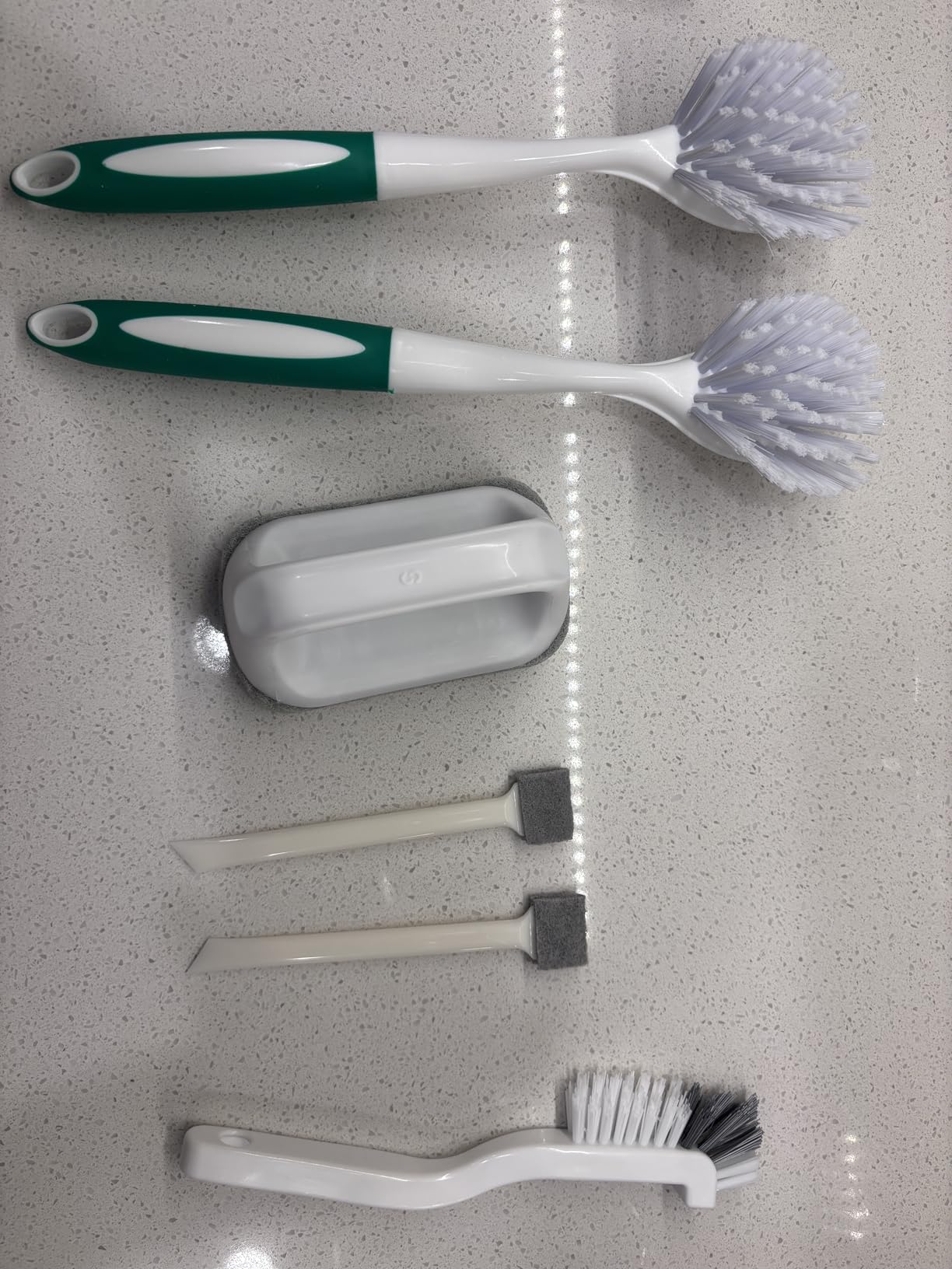 Holikme 6 Pack Dish Brush with Handle Kitchen Cleaning Brush Set for Pot, Pan, Kitchen Sink (Green) customer photo 1