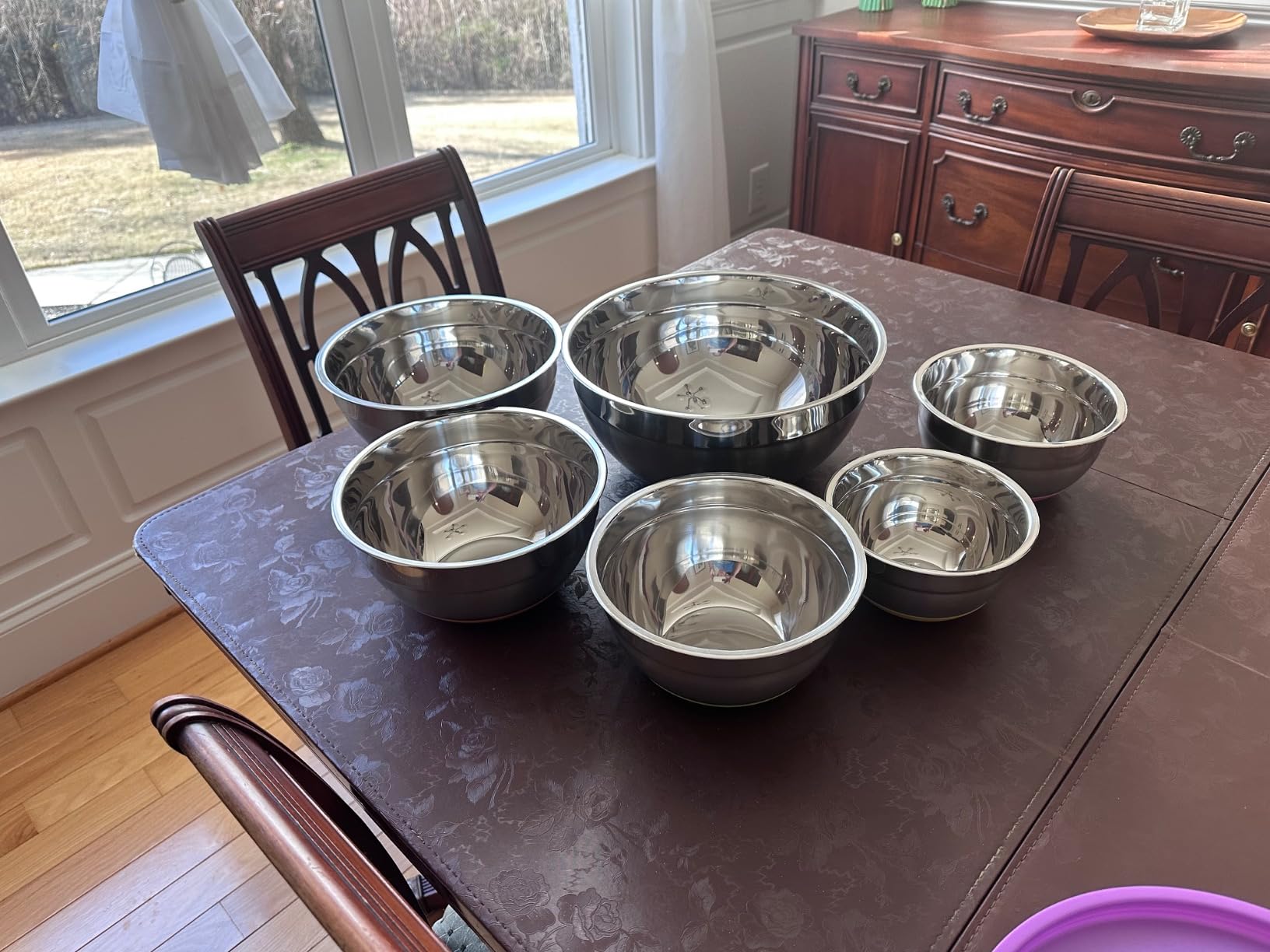 Umite Chef Mixing Bowls with Airtight Lids, 6 piece Stainless Steel Metal Nesting Storage Bowls, Non-Slip Bottoms Size 7, 3.5, 2.5, 2.0,1.5, 1QT, Great for Mixing & Serving (Khaki) customer photo 1