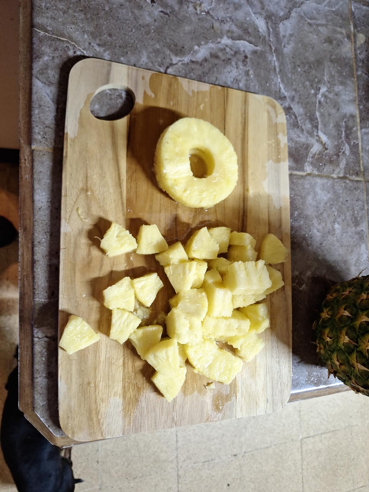 Newness Pineapple Corer and Slicer Tool, Robust Pineapple Core Remover with Upgraded Cutter & Reinforced Thicker Blade, Stainless Steel Kitchen Fruit Gadget for Diced Pineapple Rings (Black) customer photo 1