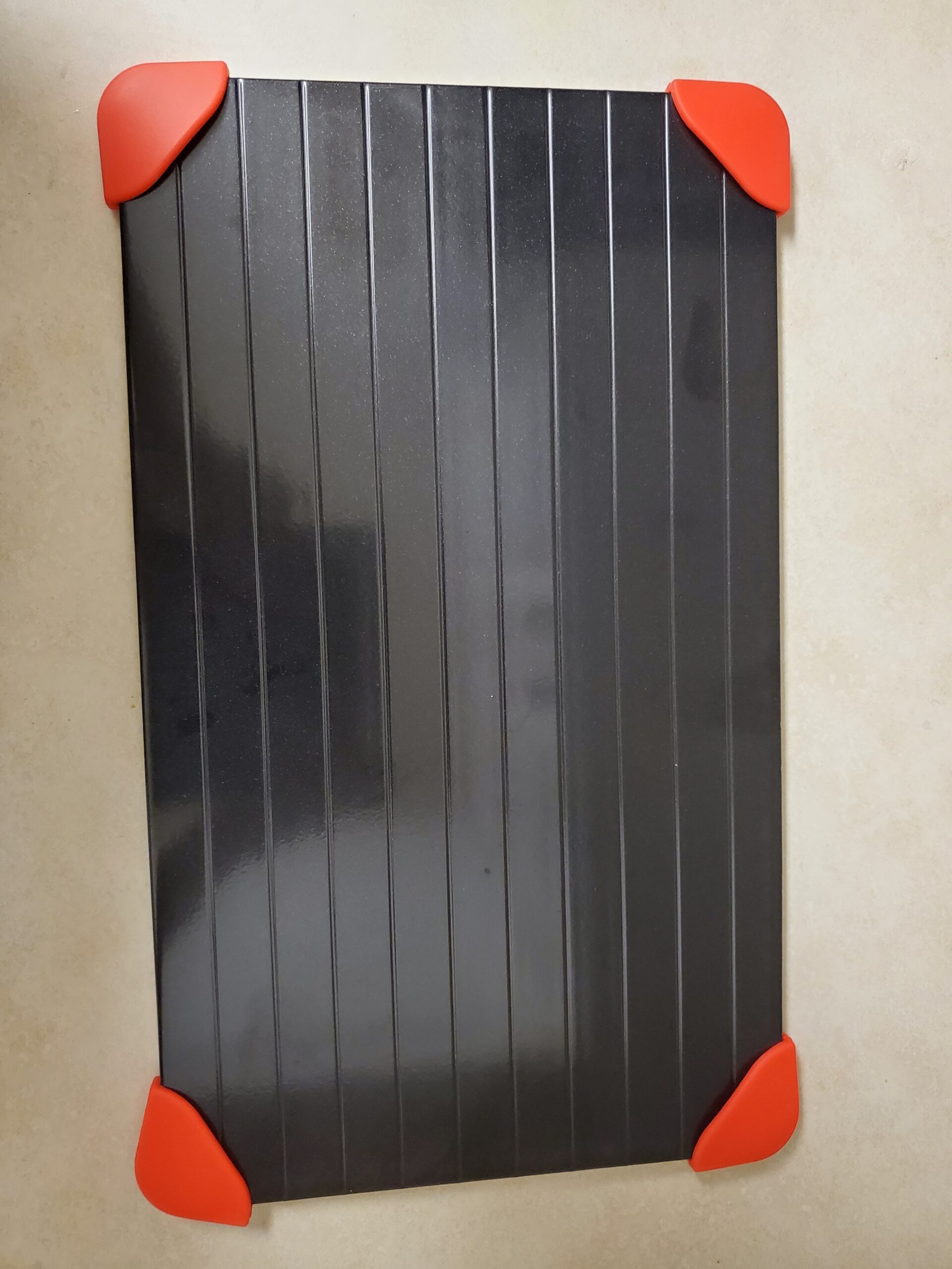 Defrosting Tray for Frozen Meat - 14x8 High Thermal Conductivity Thawing Tray for Frozen Meat with Silicone Corners, Hanging Hole - Easy to Clean Non Stick Aluminum Thawing Plate for Fast Defrosting customer photo 2