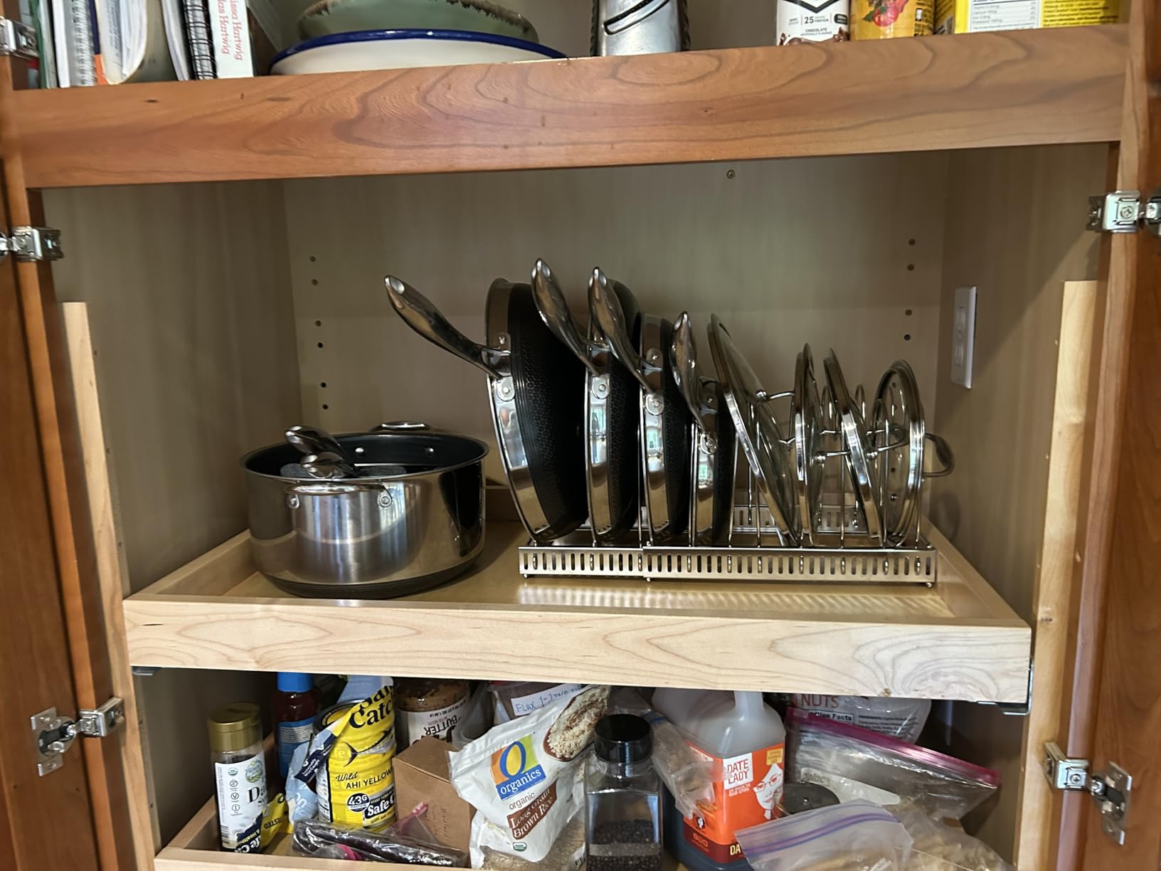 Housolution Pot and Pan Organizer Rack for Cabinet, Expandable Pot Lid Organizer Holder with 14 Adjustable Dividers, Fully Expanded Size 22.83