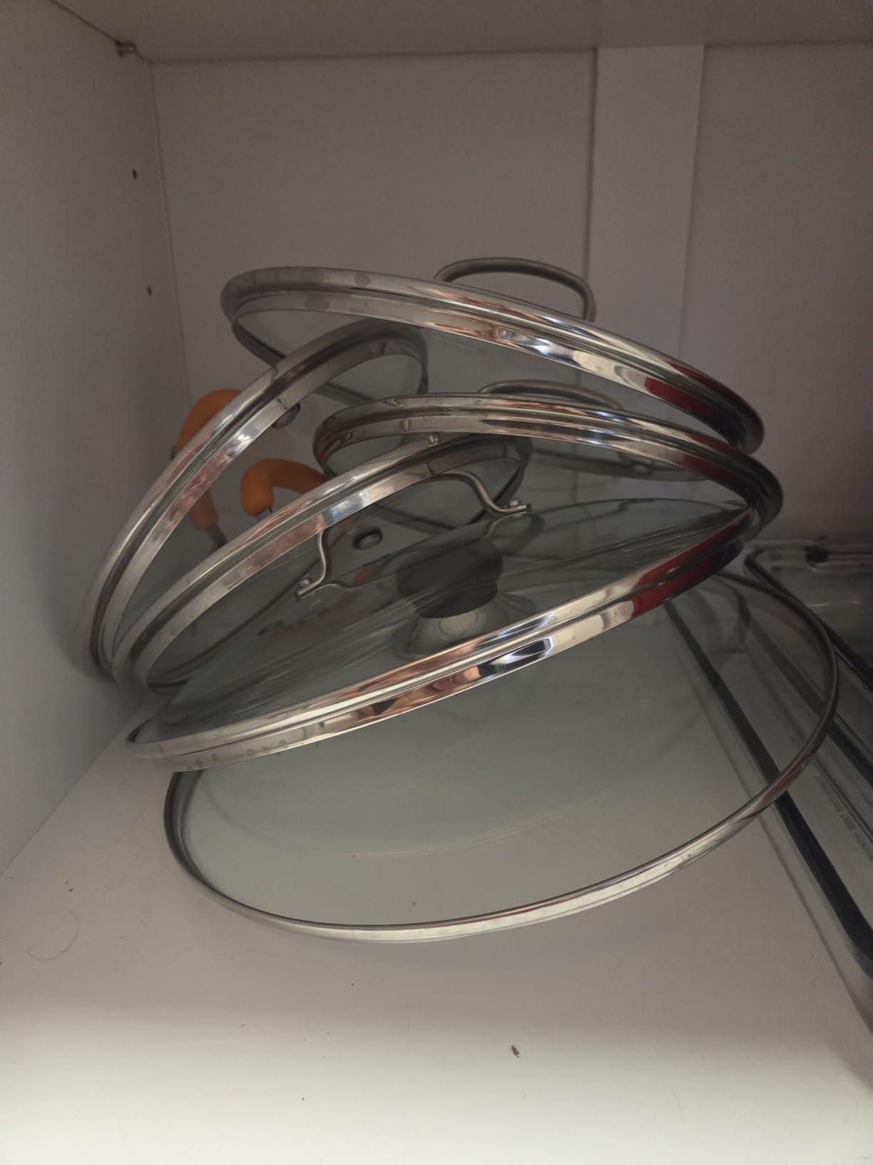 Toplife Pot Lids Organizer Rack for Cabinet and Countertop, 7+ Pan Lids and Bakeware Organizer Rack Holder with 7 Adjustable Compartments - Black customer photo 2