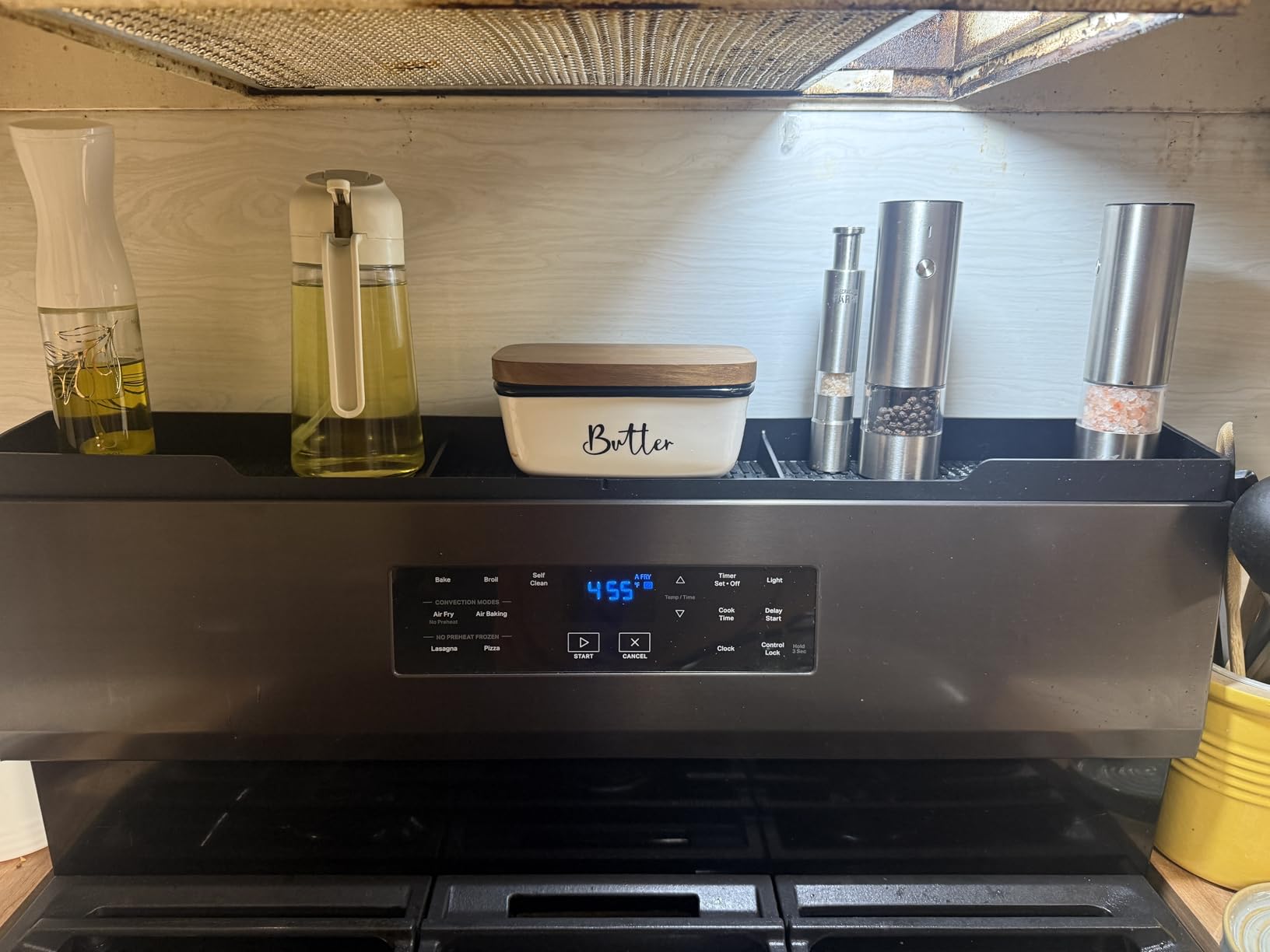 Butter Dish with Lid, ALELION Large Ceramic Butter Dish for Countertop, Butter Keeper with Thick Acacia Wood Lid, Kitchen Decor and Accessories for Kitchen Gifts, White customer photo 1