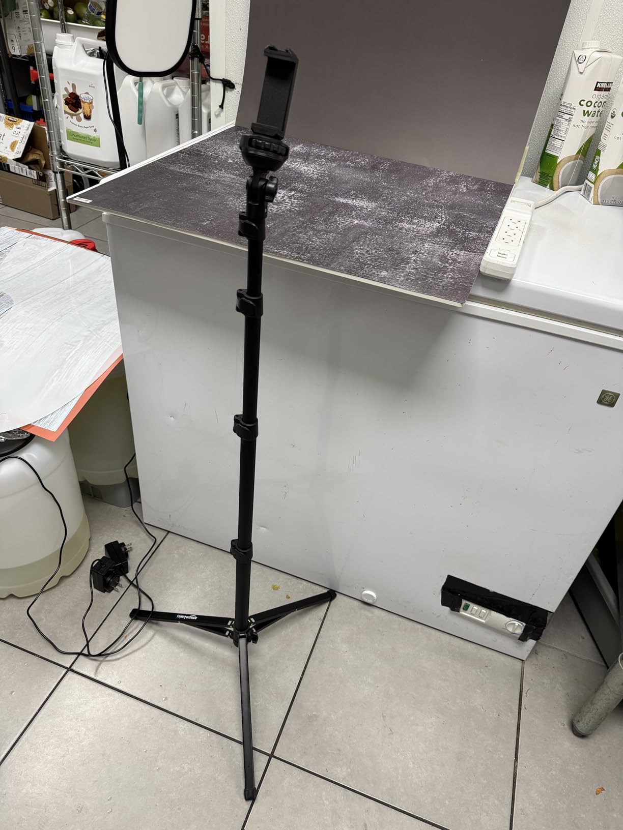 5PCS Photo Backdrop Boards with Carry Bag,16x16Inch Marble Cement Wooden Photography Background Flat Lay Props for Food, Product, Jewelry, EOAJAFOU customer photo 1