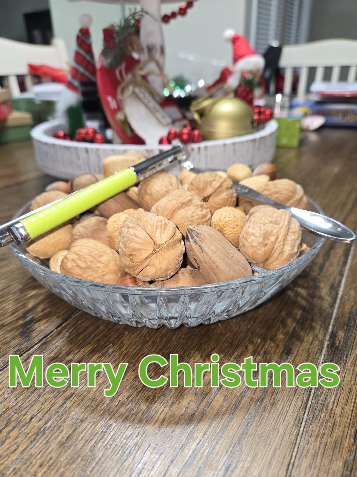 Nut Cracker, Nutcracker, Seafood Tools, Walnut Cracker for All Nuts, Heavy Duty Shell Cracker with 2 PCS Forks/Picks, Lobster Crab Crackers with Non-slip Handle customer photo 1