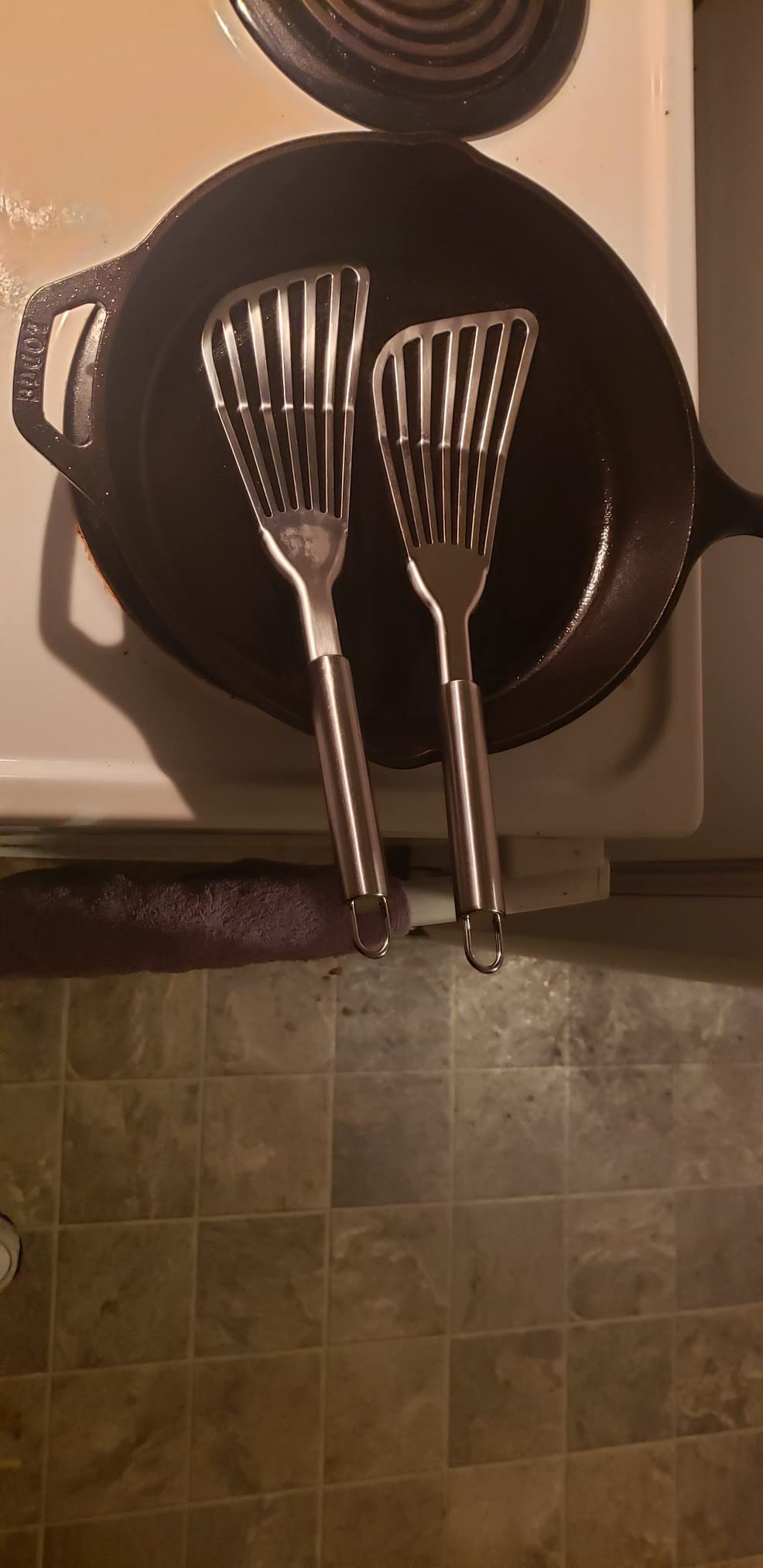 Cualork 2-Piece Premium Fish Spatula Set, Big Size Stainless Steel, Thickness Blade Turner for Cooking, Flipping, Frying and Grilling customer photo 2