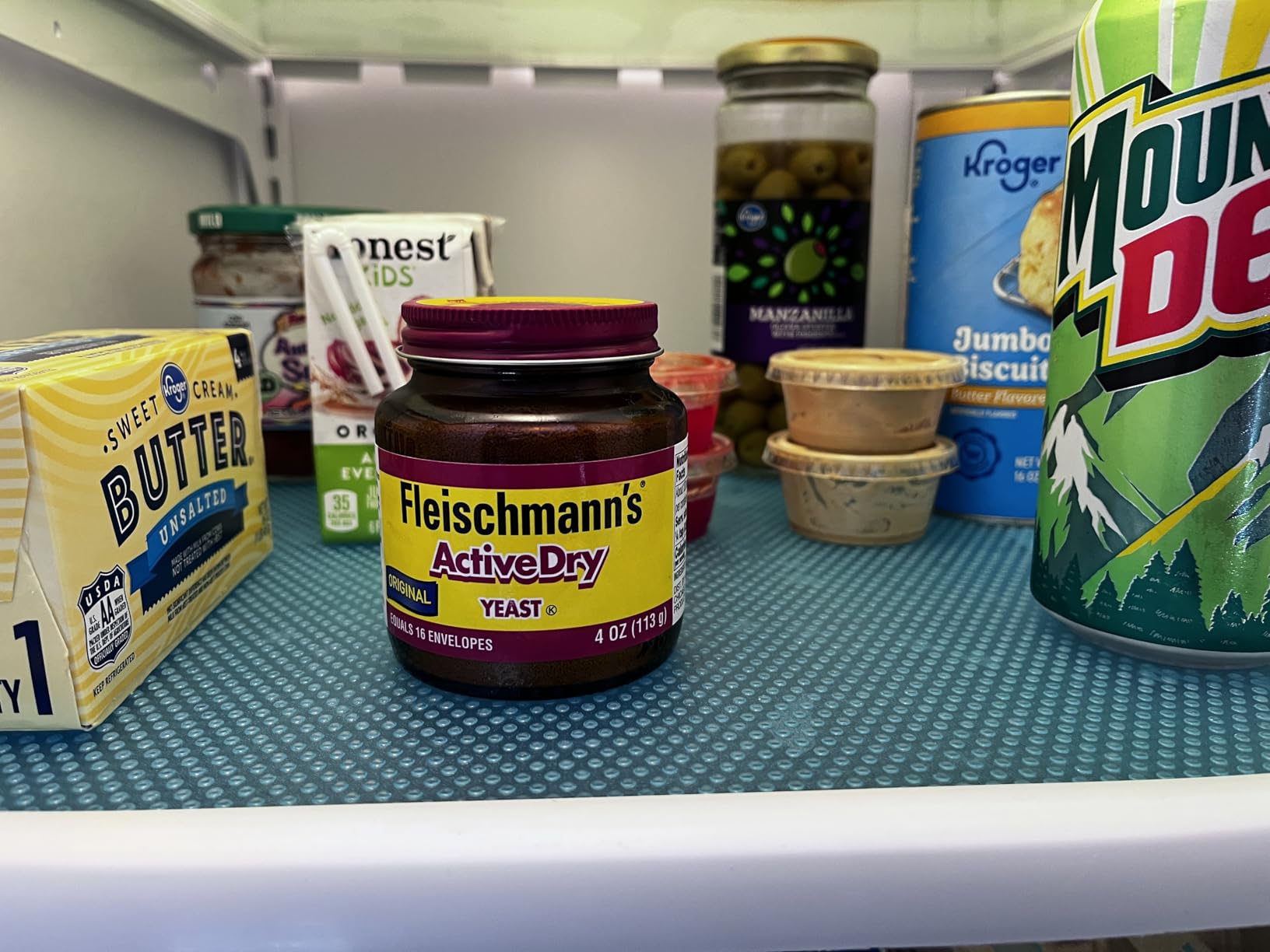 16 Pcs Refrigerator Liners Mats Washable, Refrigerator Mats Liner Waterproof Oilproof, Shinywear Fridge Liners for Shelves, Cover Pads for Freezer Glass Shelf Cupboard Cabinet Drawer (4 Color Mixed) customer photo 1