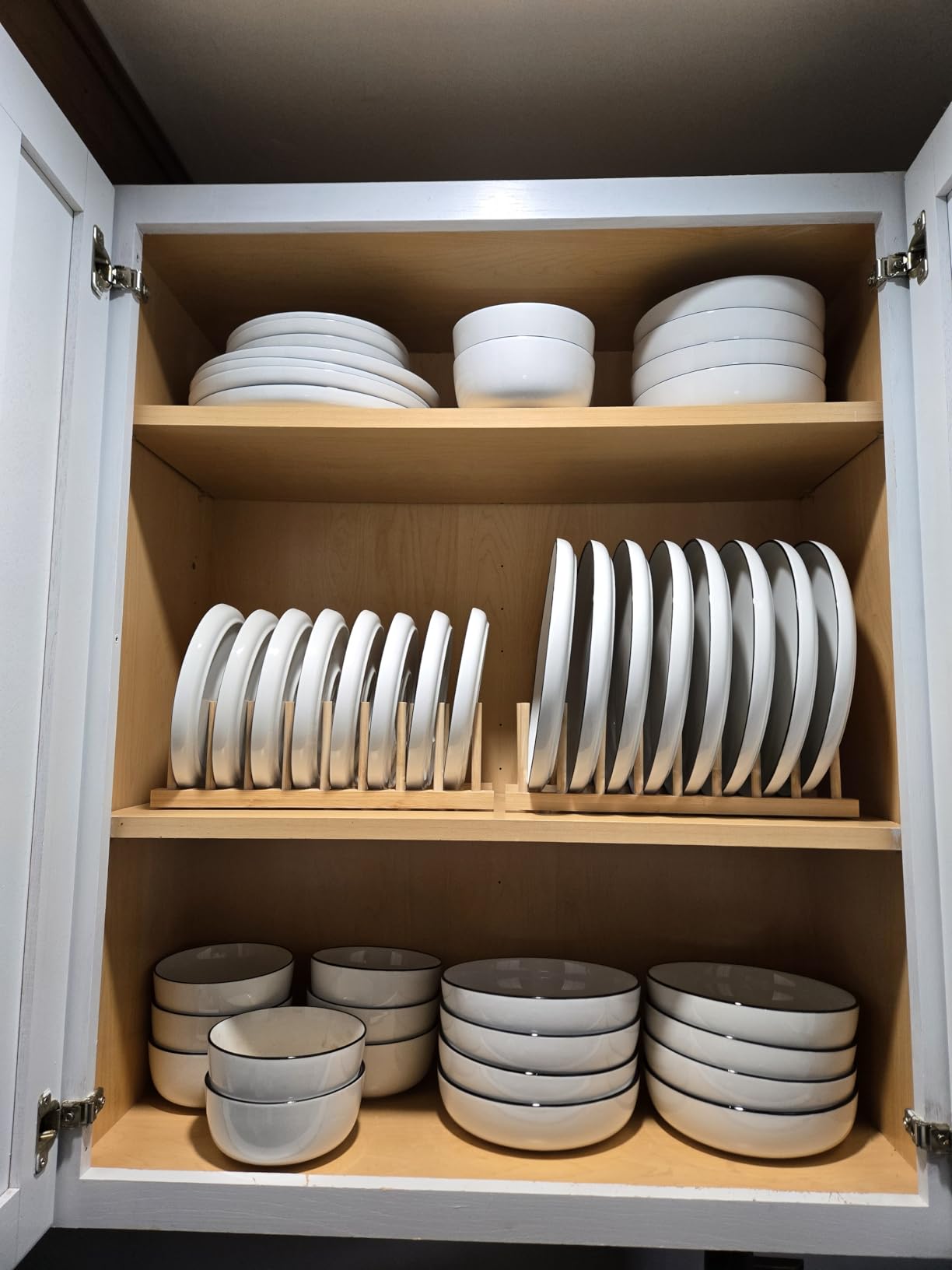 Gibson Home Oslo Dinnerware Set for 4, 16-Piece White Porcelain Plates and Bowls - Ceramic Dish Set | Microwave & Dishwasher Safe customer photo 2