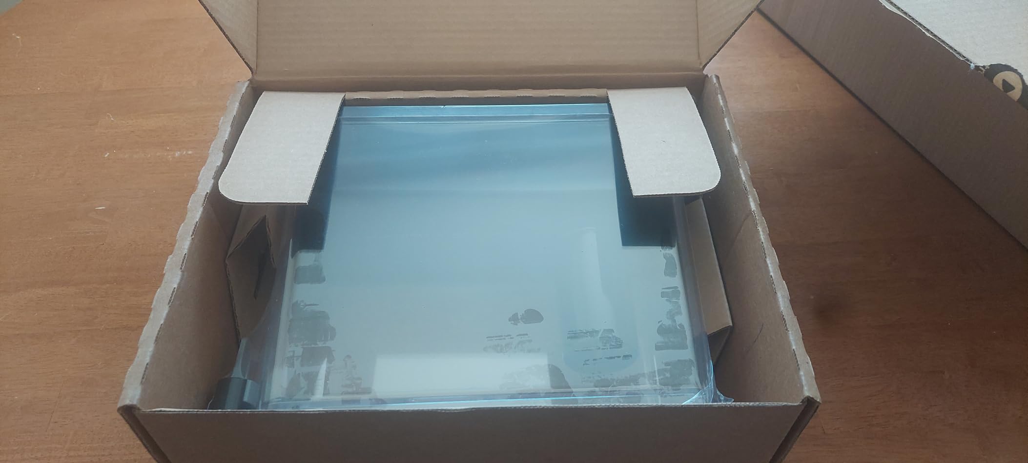 Brita 27 Cup Water Filter Dispenser with Elite Filter, NSF Certified to Remove 99% of Lead, Reduces 30 Contaminants Including Microplastics, Mercury & Chlorine, SmartLight Indicator, BPA-Free, Black customer photo 1