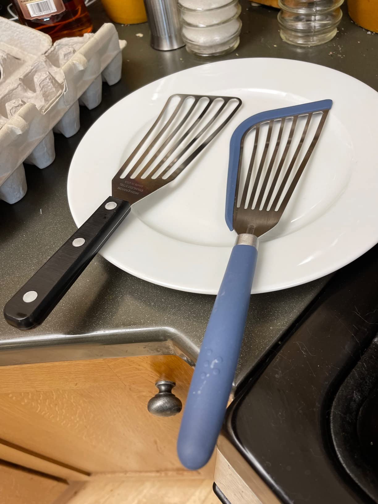 Misen Fish Silicone Spatula - Slotted Turner for Cooking - Perfect for Frying - Heat Resistant - Dishwasher Safe -1mm Thick Flexible Flipper - Soft Silicone Grip Handle for Easy Use customer photo 2