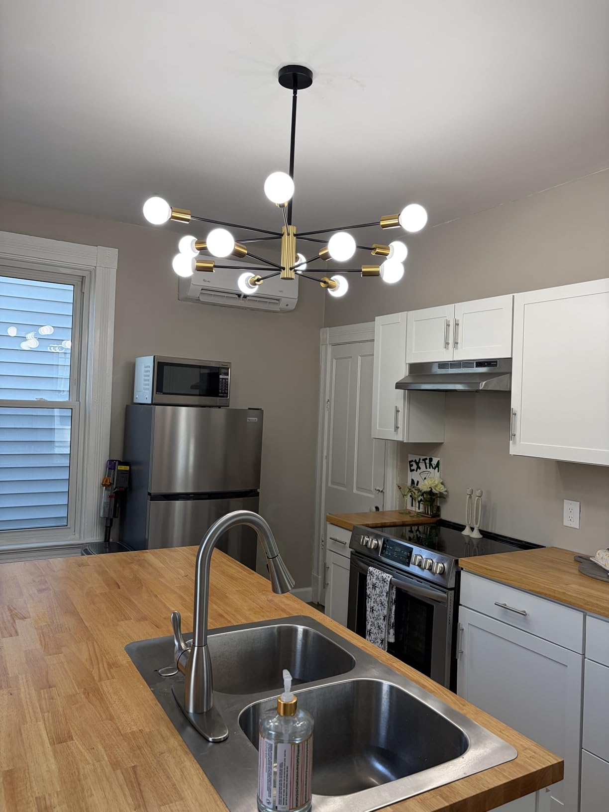 RUIYEY Modern Chandelier Ceiling Light Fixture Sputnik Chandeliers Gold and Black Farmhouse Chandelier Over Table 12-Light Height Adjustable Chandeliers for Dining Room, Living Room,Kitchen Island customer photo 1