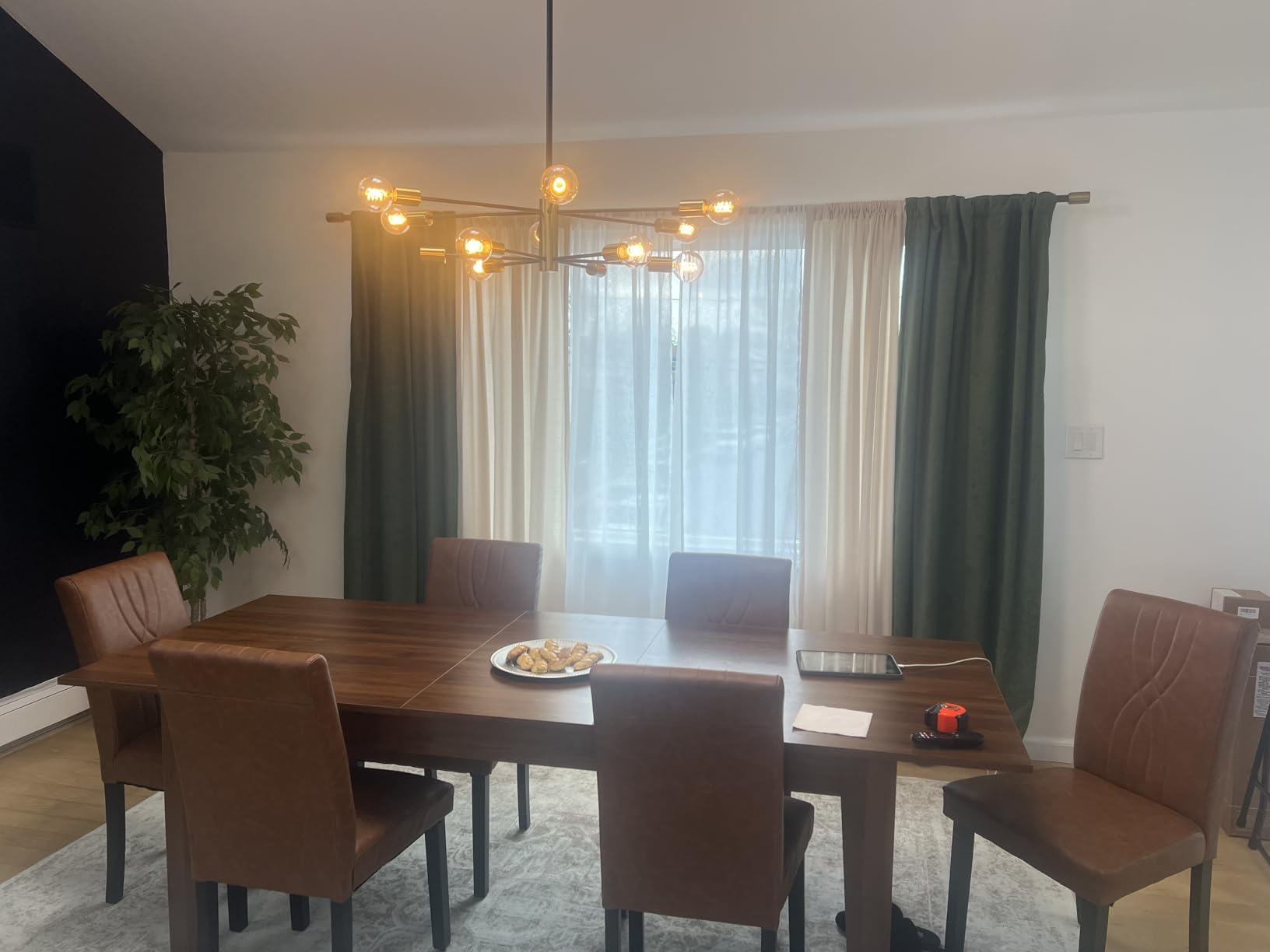 RUIYEY Modern Chandelier Ceiling Light Fixture Sputnik Chandeliers Gold and Black Farmhouse Chandelier Over Table 12-Light Height Adjustable Chandeliers for Dining Room, Living Room,Kitchen Island customer photo 2