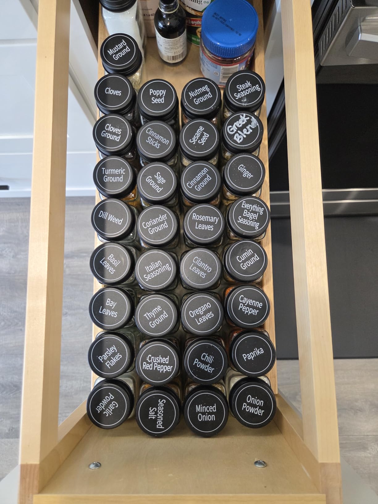 Churboro 25 Spice Jars with 547 Labels- Glass Spice Jars with Black Metal Caps, 4oz Empty Spice Containers with Shaker Lids, Funnel, Chalk Pen, Square Seasoning Bottles for Spice Rack, Drawer, Cabinet customer photo 1