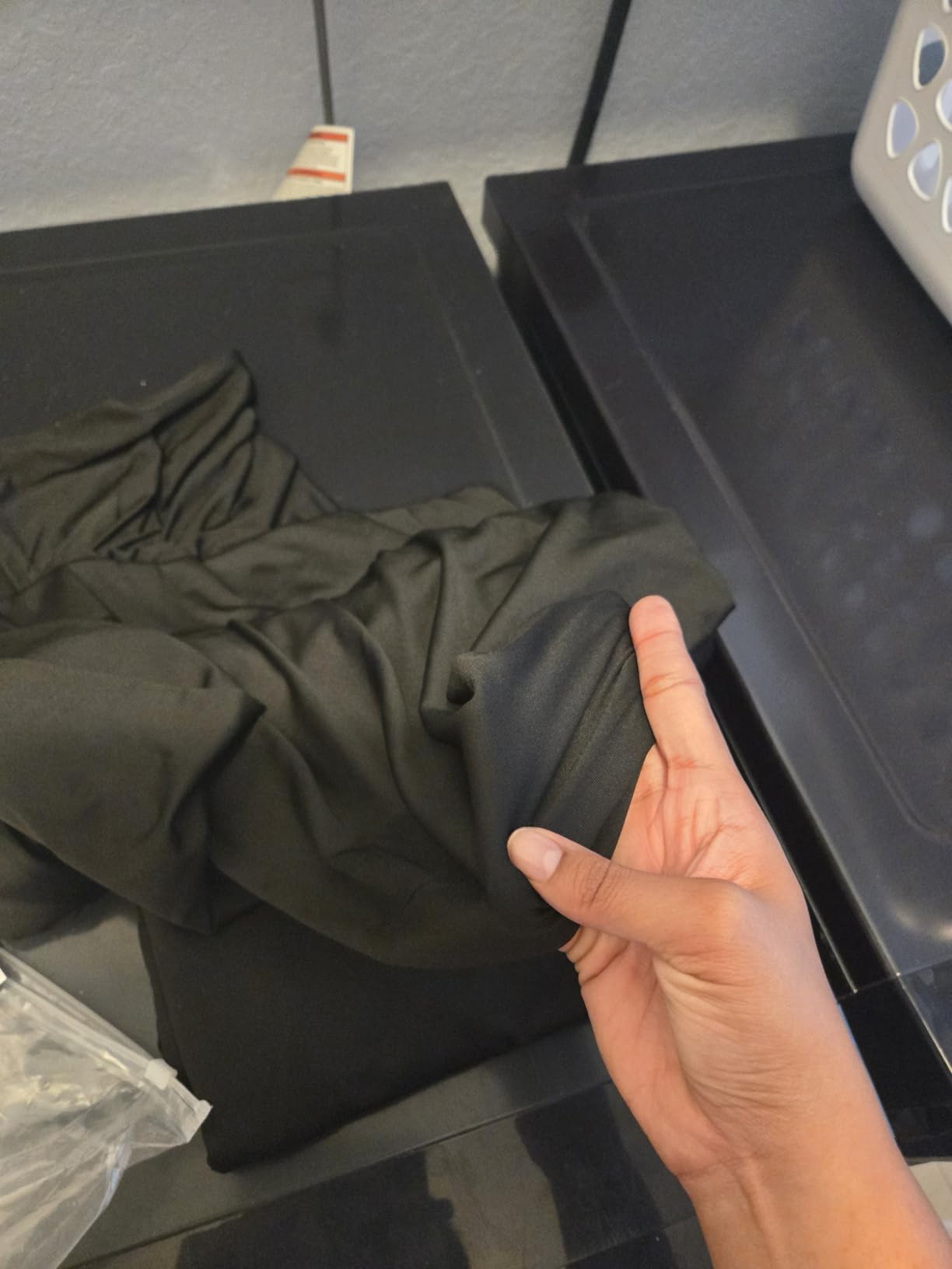 IVAPUPU 2 Pack 6FT Table Cloth for Rectangular Fitted Events Stretch Black Table Covers Washable Spandex Tablecloth Protector for Party, Wedding, Cocktail, Banquet, Festival customer photo 2