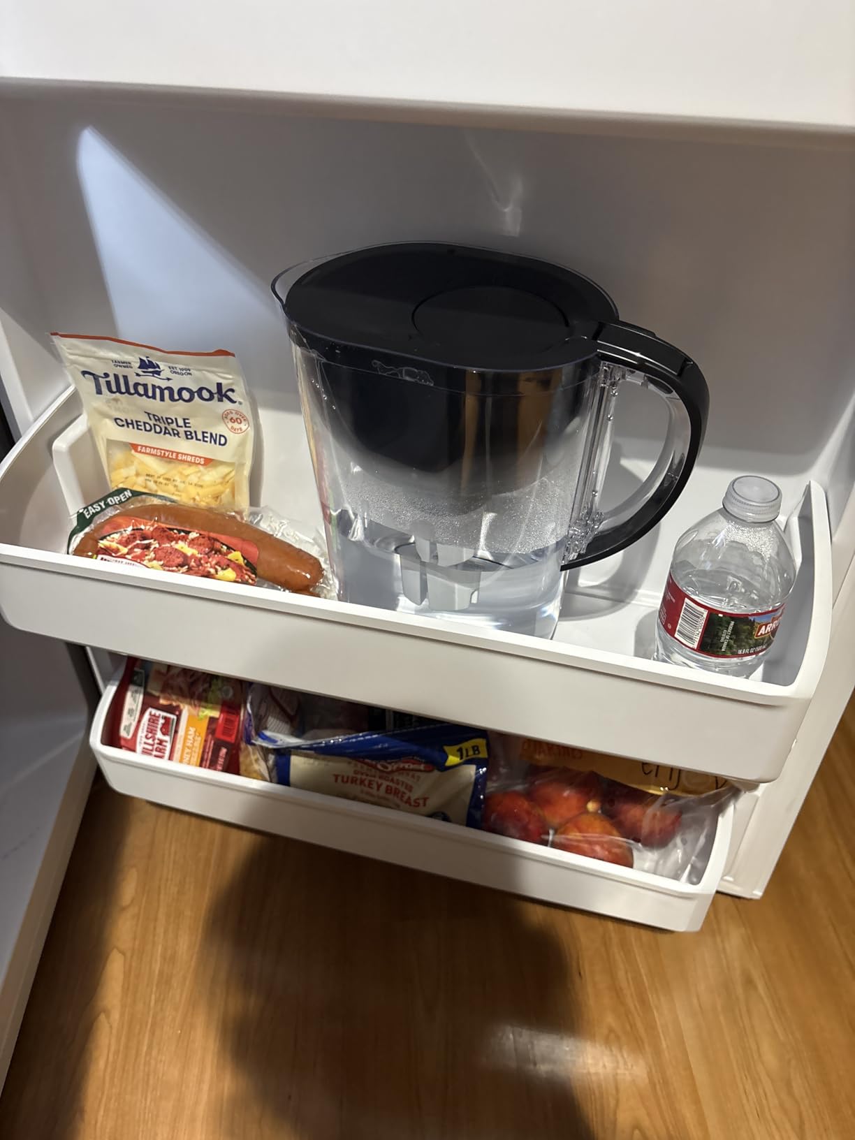 Brita Large Water Filter Pitcher for Tap and Drinking Water with SmartLight Change Indicator, Includes 1 Standard Filter, BPA-Free, Lasts 2 Months, 10-Cup Capacity, Stretch Limo Black customer photo 1