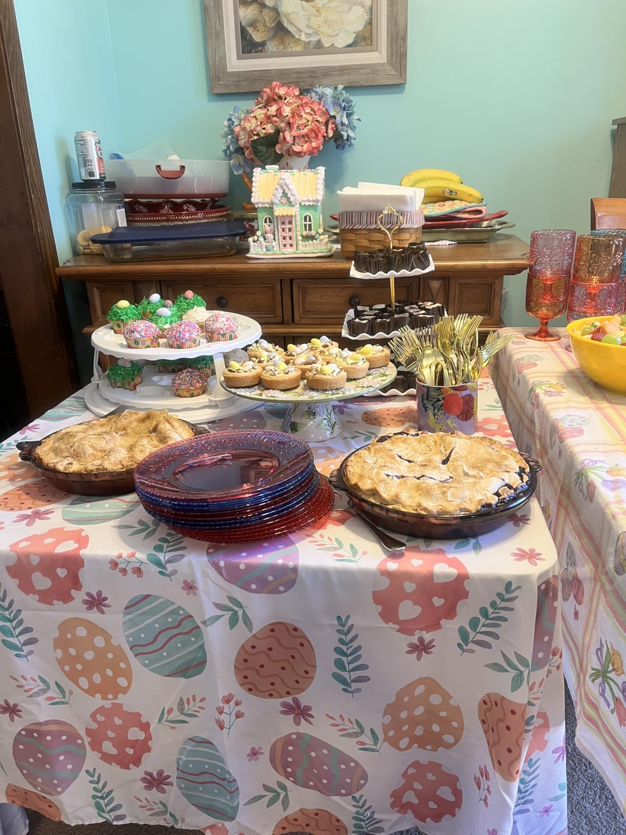 DAFURIET Dessert Cupcake Stand, 3 Tier Cup Cake Holder Tower for Tea Party/Birthday/Wedding, Plastic Tiered Serving Tray with Metal Rod, White customer photo 1