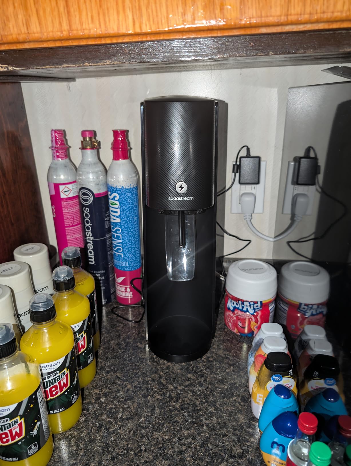 SodaStream - E-TERRA Soda Maker | VALUE BUNDLE | 3 Automatic Carbonation Levels | Includes 2x CO2 Cylinders, 3x 32 Fl Oz Dishwasher Safe Bottles, 2x Bubly Fruit Flavor Drops, 1x Power Adapter | Black customer photo 1