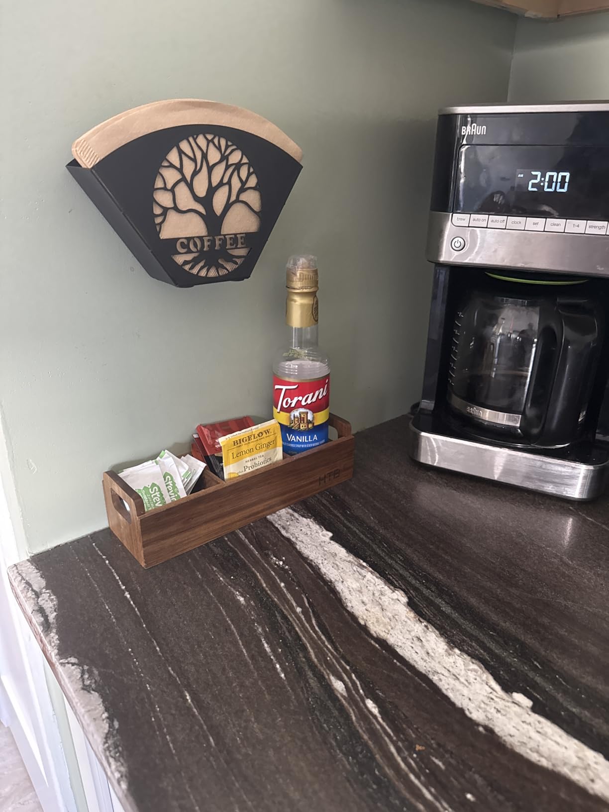 Stylish Coffee Filter Holder with Iron Fan Shape Evenly Spread out Filters, Coffee Filter Rack with Tree of Life Decor Upgrade Your Coffee Enjoyment, Perfect for Home or Office Use (Black) customer photo 1