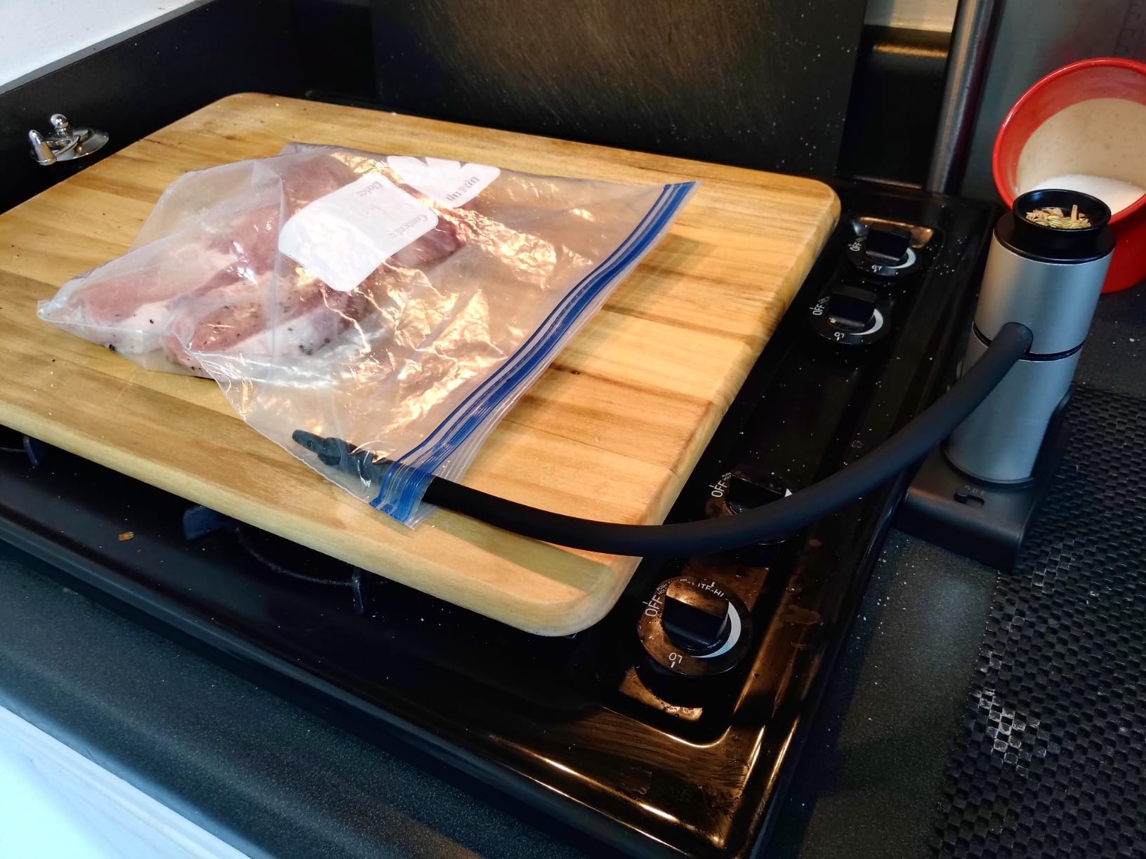 Souroyea Smoke Gun for Cooking, Cocktail Whiskey Old Fashioned Smoker Kit, Smoking Infuser for Food and Drinks Valentine's Day Gifts for Man, Dad, Husband customer photo 1