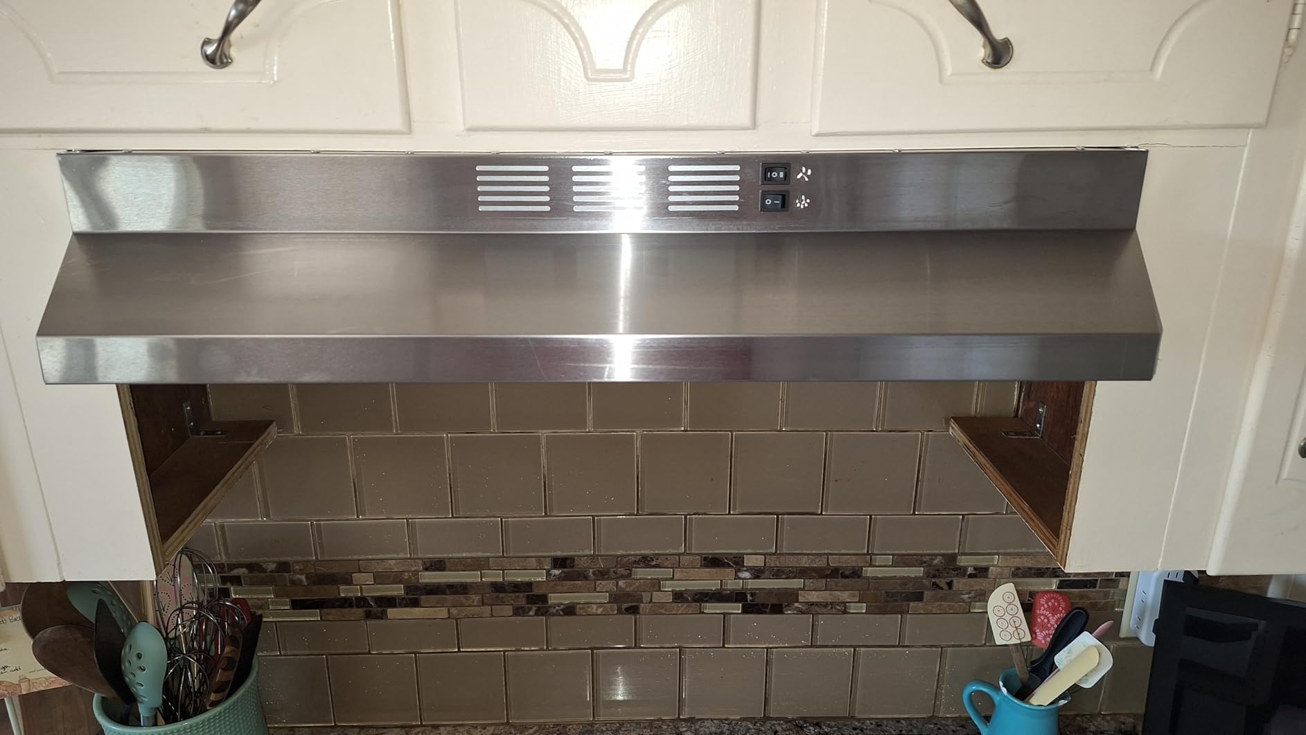 Range Hood 30 inch Under Cabinet, Stainless Steel Kitchen Vent Hood 280CFM, Built-in Kitchen Stove Hood w/Rocker Button Control, Ducted/Ductless Convertible Duct, 2 Speeds Fan, Bright LED Light customer photo 2