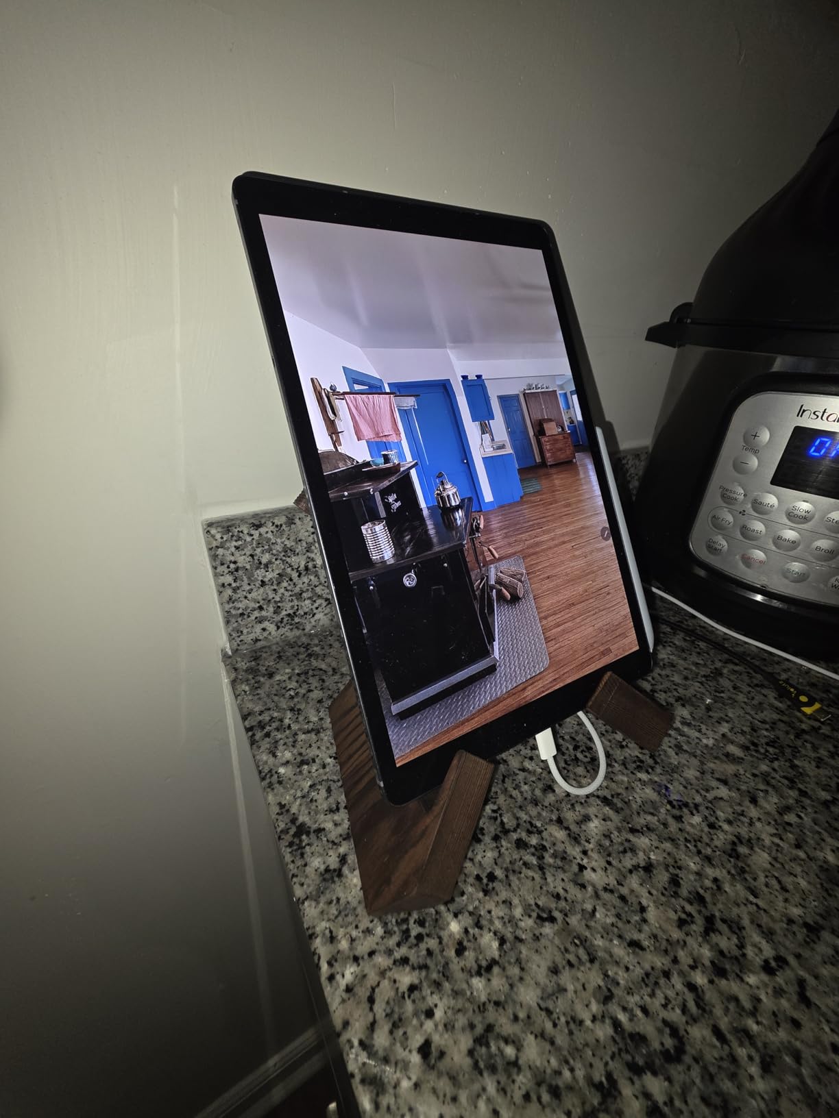 Cookbook Stand, Wooden Recipe Book Holder, Cook Book Stand for Kitchen Counter, Multifunctional Display, Kitchen Counter Decor - Brown customer photo 1