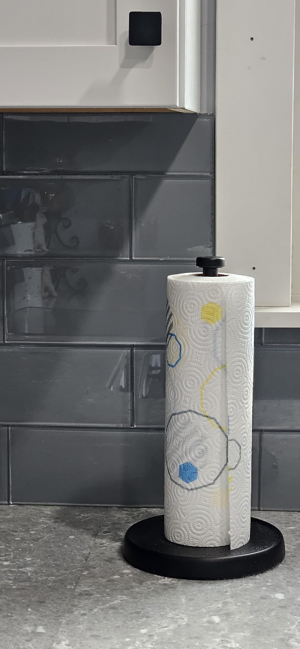 Paper Towel Holder Countertop, One-Handed Tear, Stainless Steel, Weighted Base, Black, Paper Towel Roll Holder Stand with Ratchet Mechanism customer photo 1