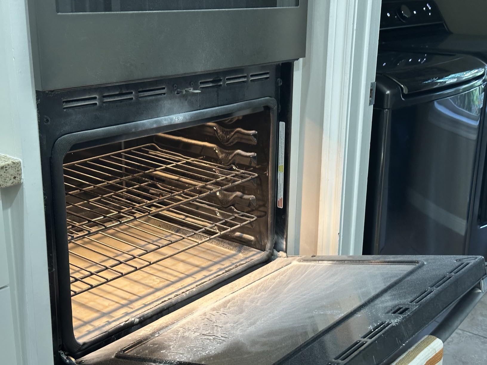 Kidde Fire Extinguisher for Kitchen, Residential, Single-Use, 711A customer photo 2