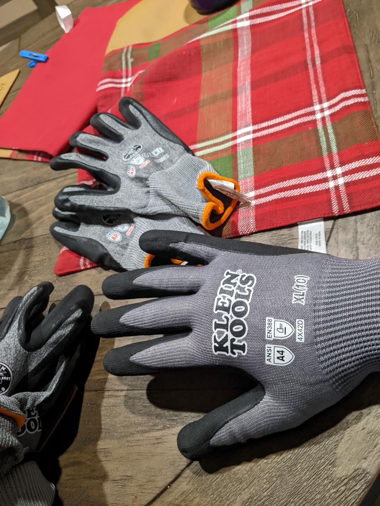 Klein Tools 60588 Work Gloves, Knit Dipped Cut Resistant ANSI A4 Nitrile Coated Gloves, HPPE Fabric, Touchscreen Capable, Medium, 2-Pair customer photo 2