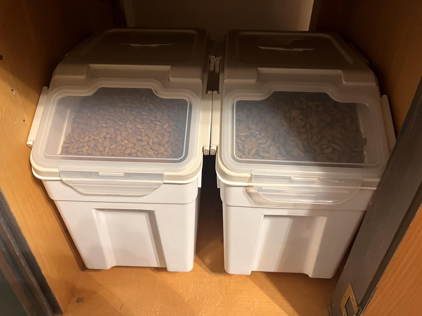 Large Flour Storage Container Bin 25lb, 4Pack Airtight Rice Storage Containers with Wheels Seal Locking Lid, BPA Free with Measuring Cup&Scoop for Flour, Rice, Grain(Gray) customer photo 2