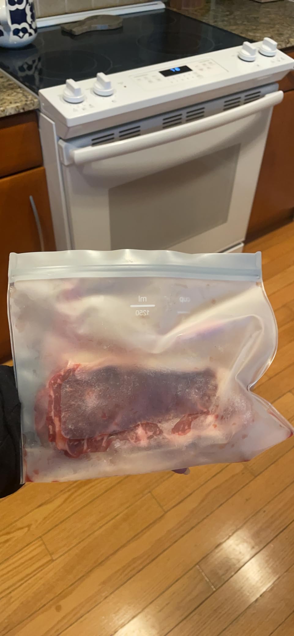 IDEATECH Reusable Bags Dishwasher Safe, BPA Free Reusable Gallon Freezer Bags, Stand Up Leakproof Food Storage Bags for Marinate Meats, Salad Fruit, Vegetables, Home Organization -Gray 6 Gallon customer photo 1