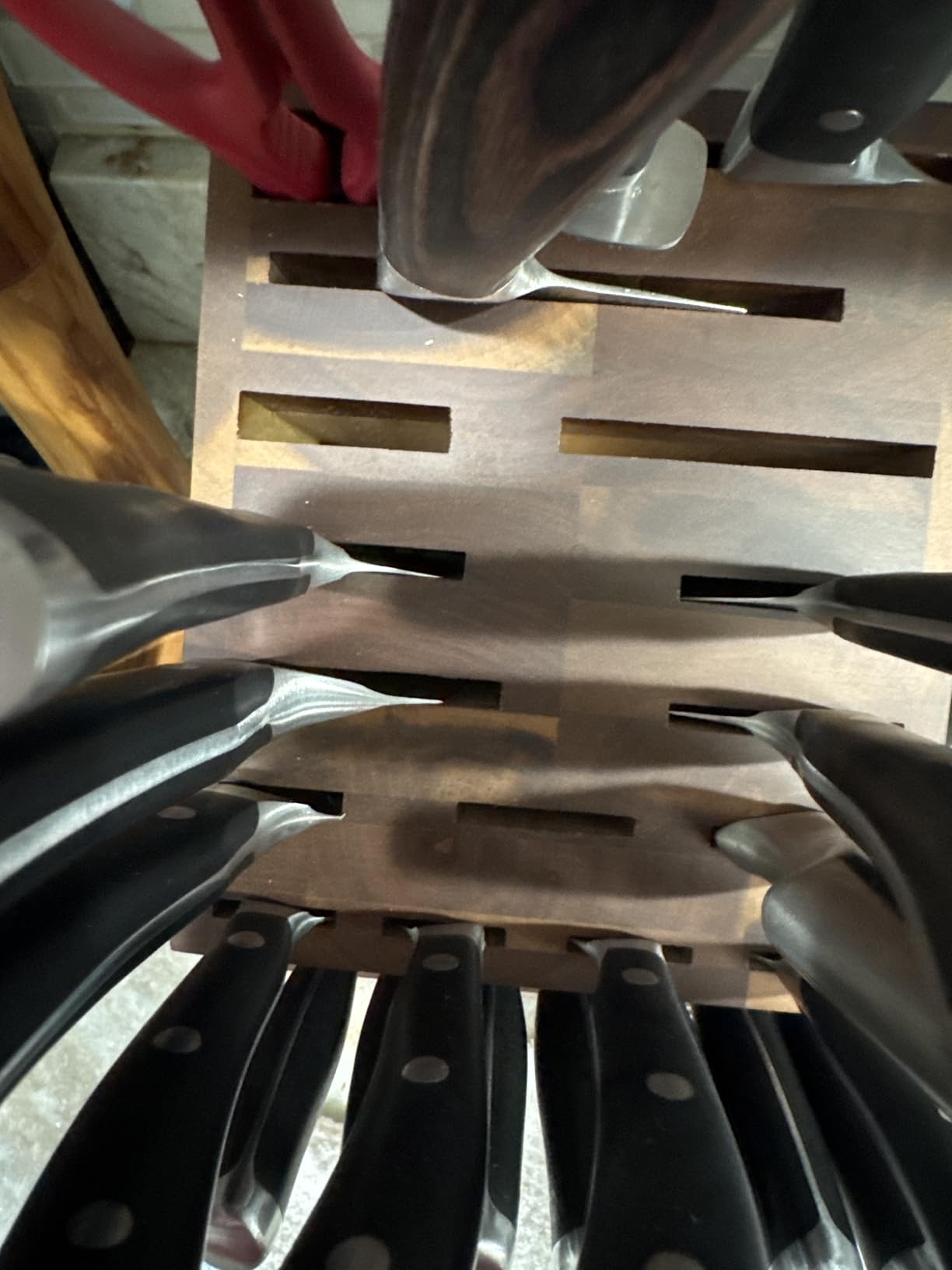 ENOKING Knife Block without Knives, Large Knife Holder- 25 Slots Acacia Wood Universal Knife Block, Butcher Block Countertop for Knife Storage Organizer customer photo 2