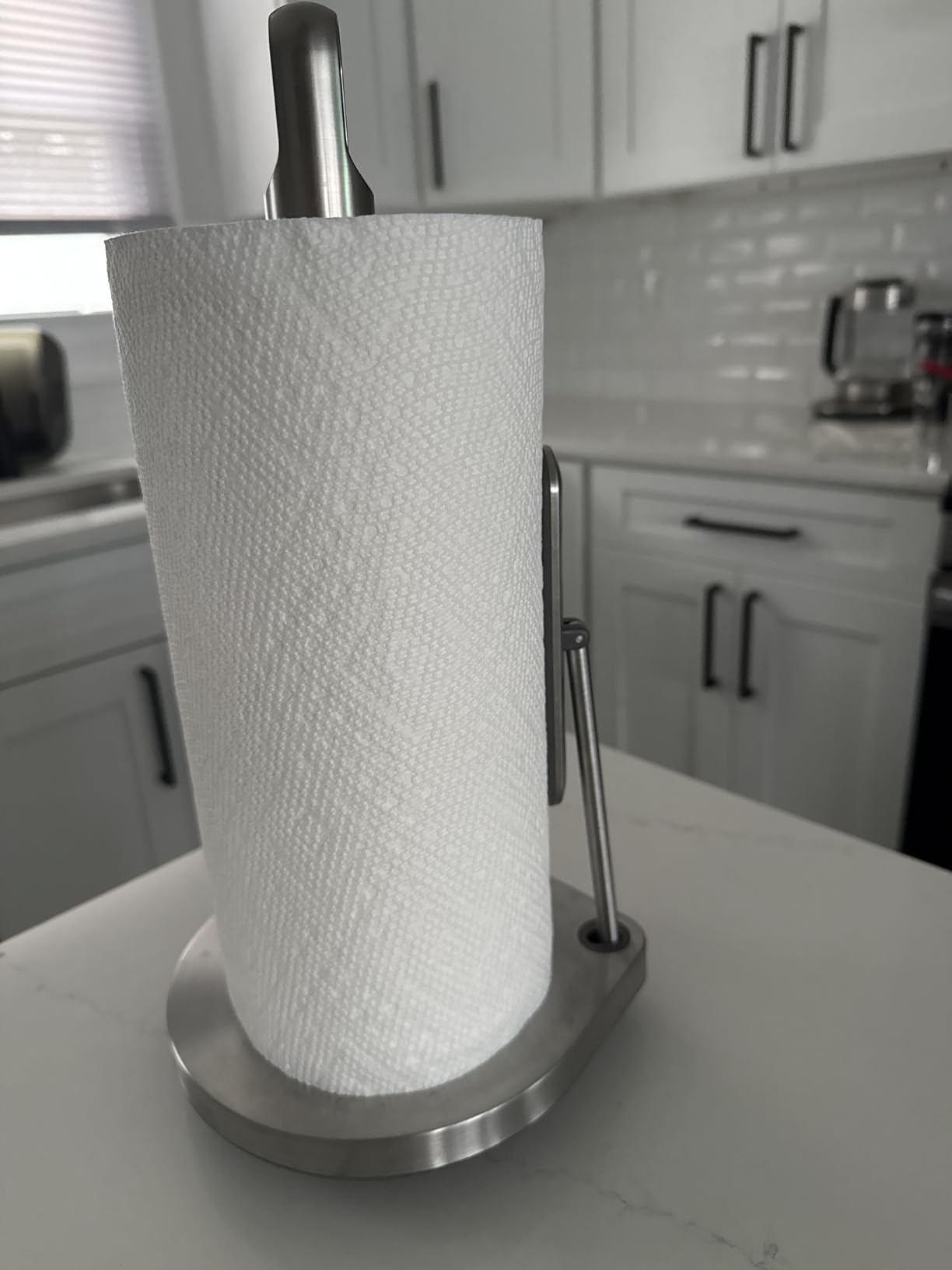 simplehuman Tension Arm Standing Paper Towel Holder, Heavy-Duty, Easy One-Handed Tear, Kitchen Countertop, Brushed Stainless Steel customer photo 1