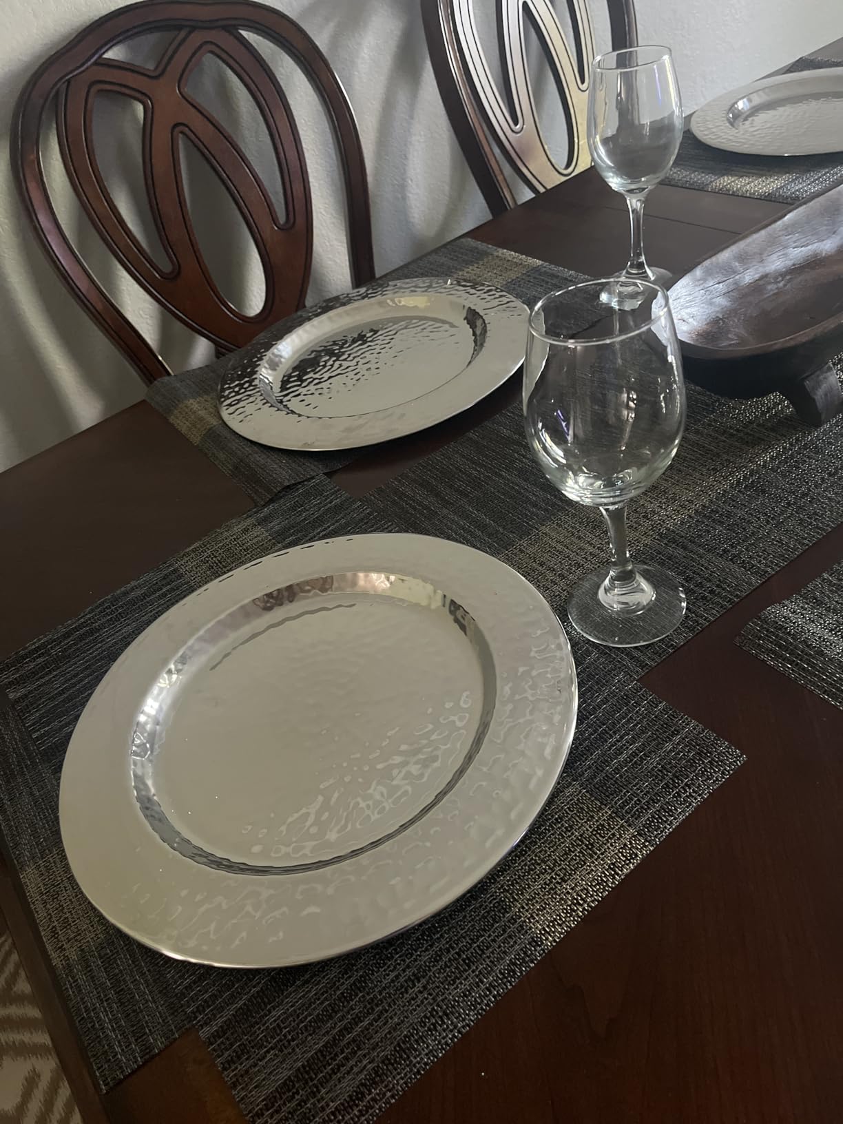 Brightalk 13-Inch Stainless Steel Hammered Charger Plates, Silver Dinner Plate Chargers Set of 6, Round Server Ware customer photo 1