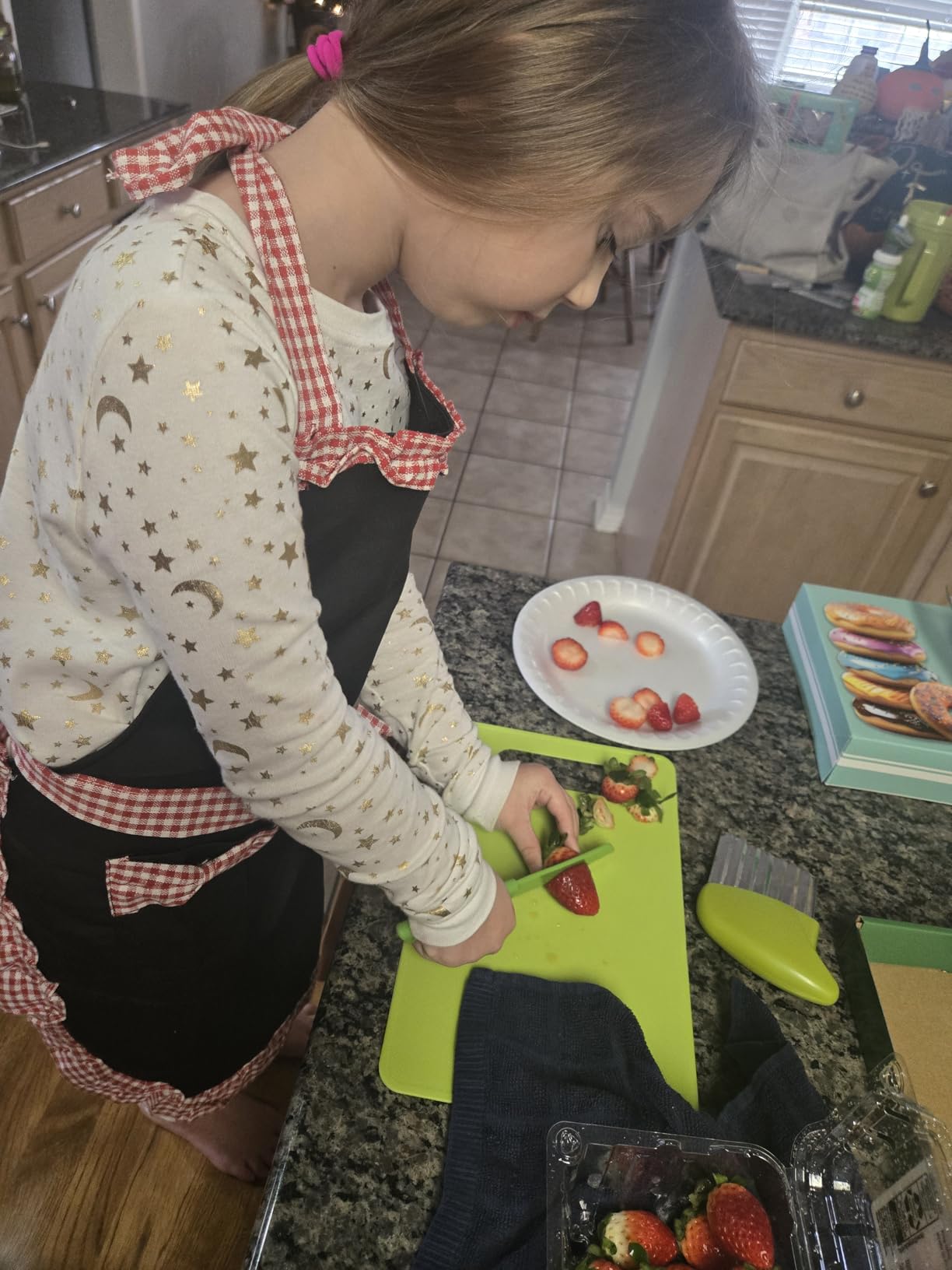 Chanking 13 Pieces Kids Safe Knife Set for Real Cooking Child-Friendly Plastic Chef Tools Montessori Kitchen Toys for Toddlers Birthday Gifts for Boys and Girls Ages 4+ (A) customer photo 2