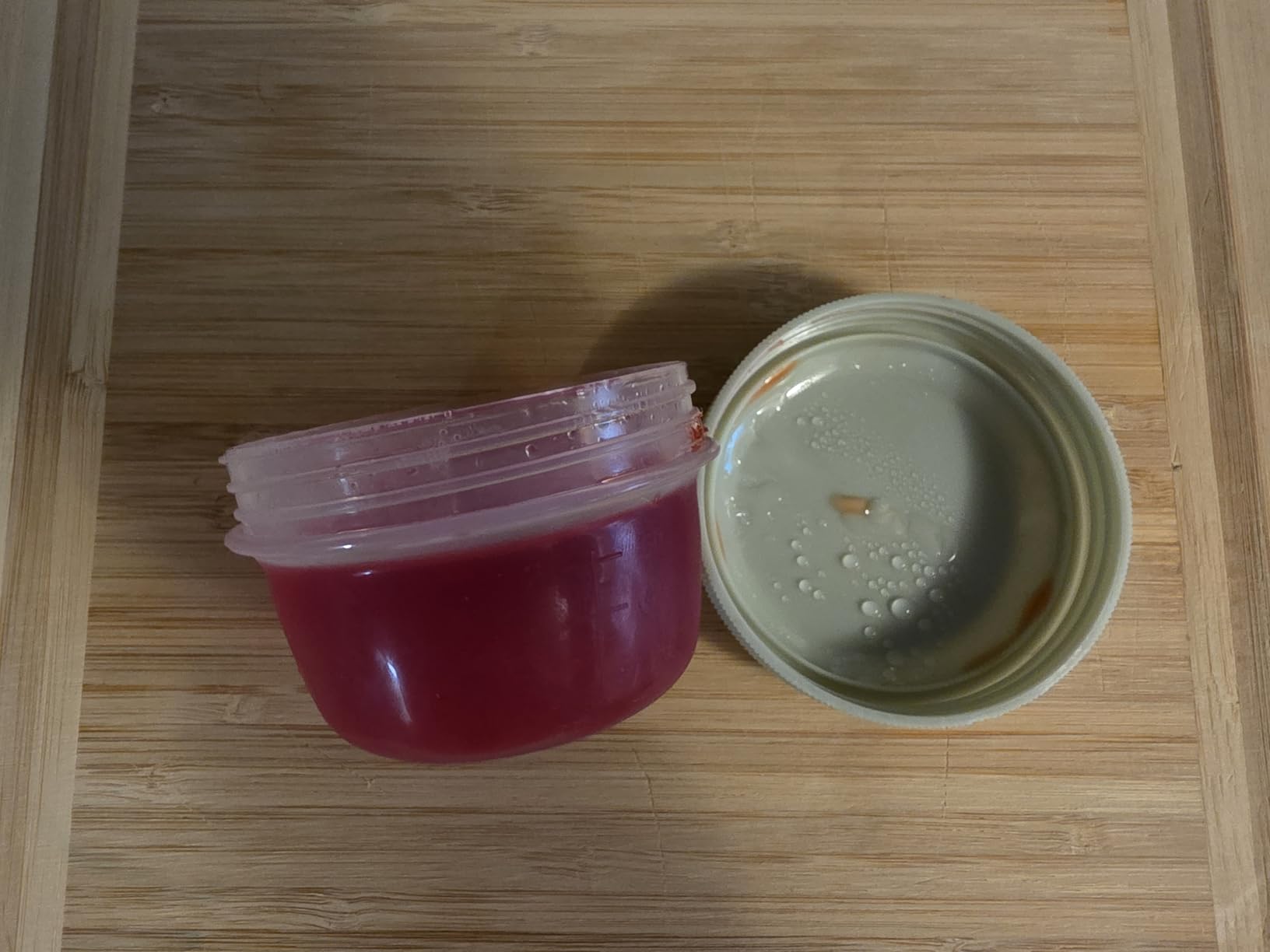 VITEVER [16 Pack] 4 oz Small Containers with Lids, Reusable Plastic Jars for Snack and Puree, Salad Dressing Container to Go, Deli Containers, Freezer Baby Food Containers, Dishwasher Safe, BPA Free customer photo 2