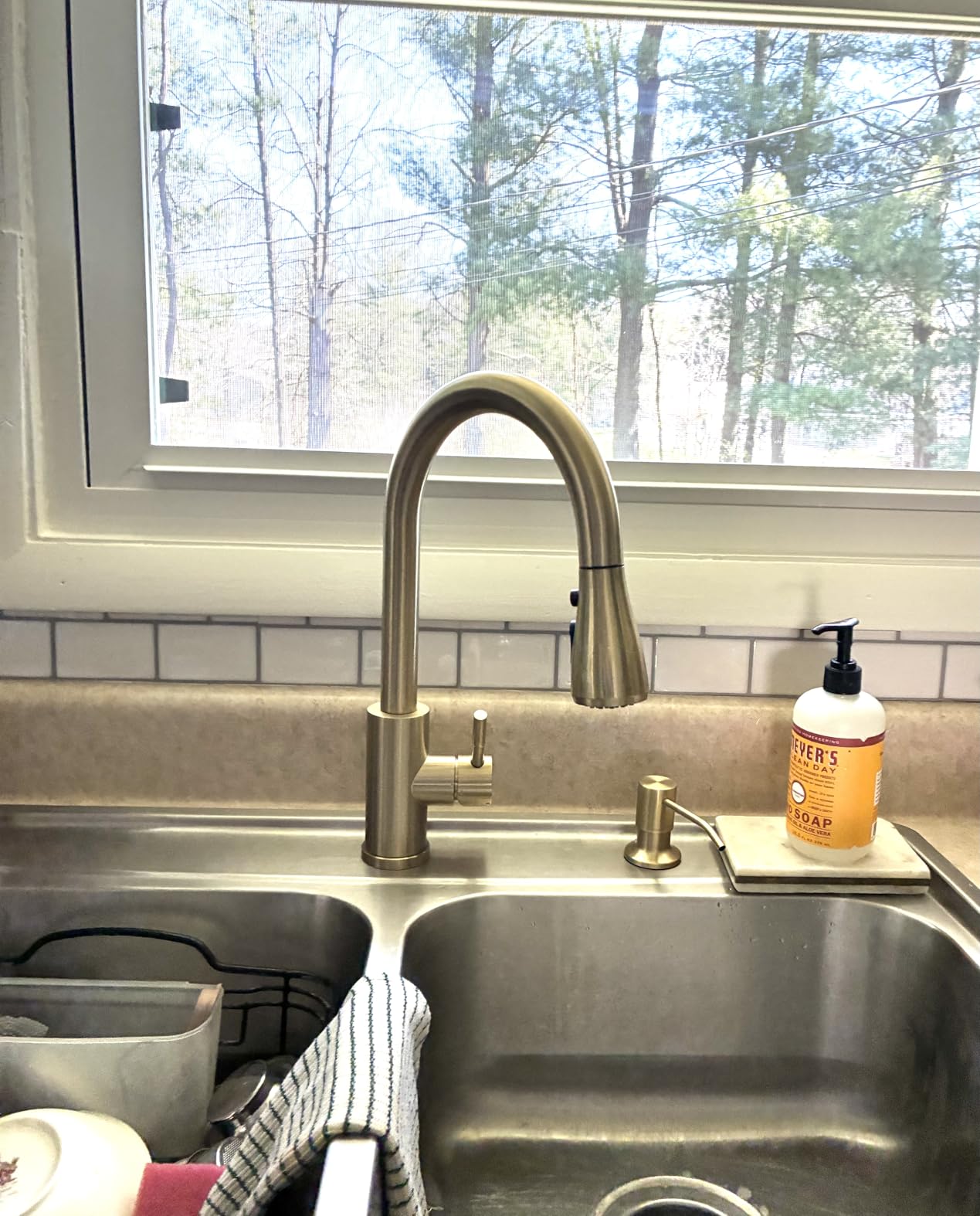 FORIOUS Touchless Kitchen Faucet with Pull Down Sprayer, Black Hands-Free Smart Motion Sensor Sink Faucet Single Handle Contemporary, Suitable for Farmhouse Laundry Camper RV Bar customer photo 2