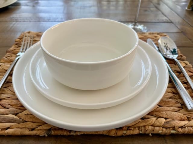 MALACASA Plates and Bowls Sets, 12 Pieces Porcelain Dinnerware Sets Dishware Sets Chip Resistant Ceramic Dish Set Dining Dinner Ware Service for 4, White, Series LUNA customer photo 1