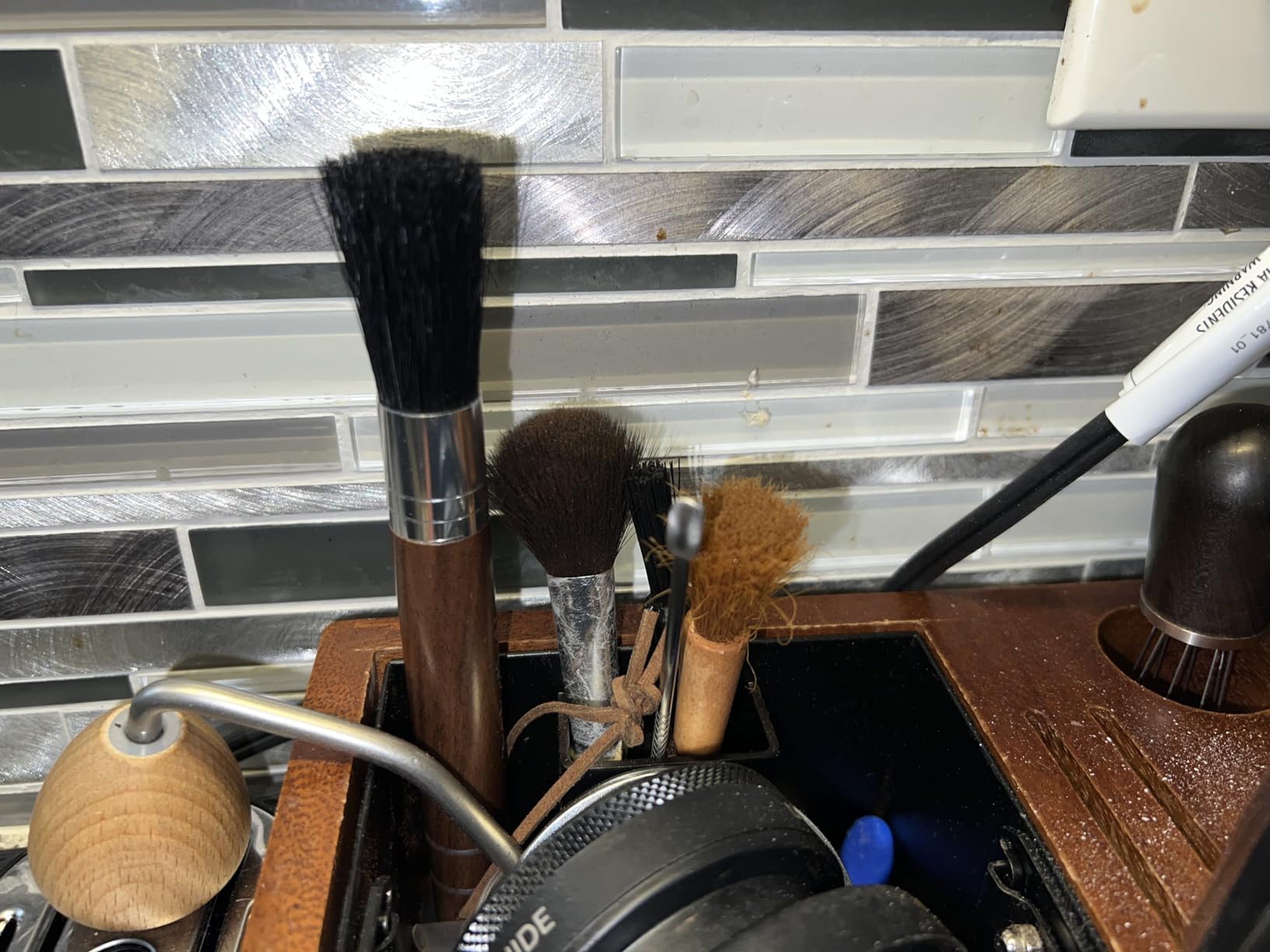 Takavu Coffee Grinder Cleaning Brush, Barista Brush with Black Boar Bristle, Espresso Machine Cleaner Tool, Brista Dusting Accessories Used on Group Heads, Shower Screen, Portafilter, Scoop, Tamper customer photo 1