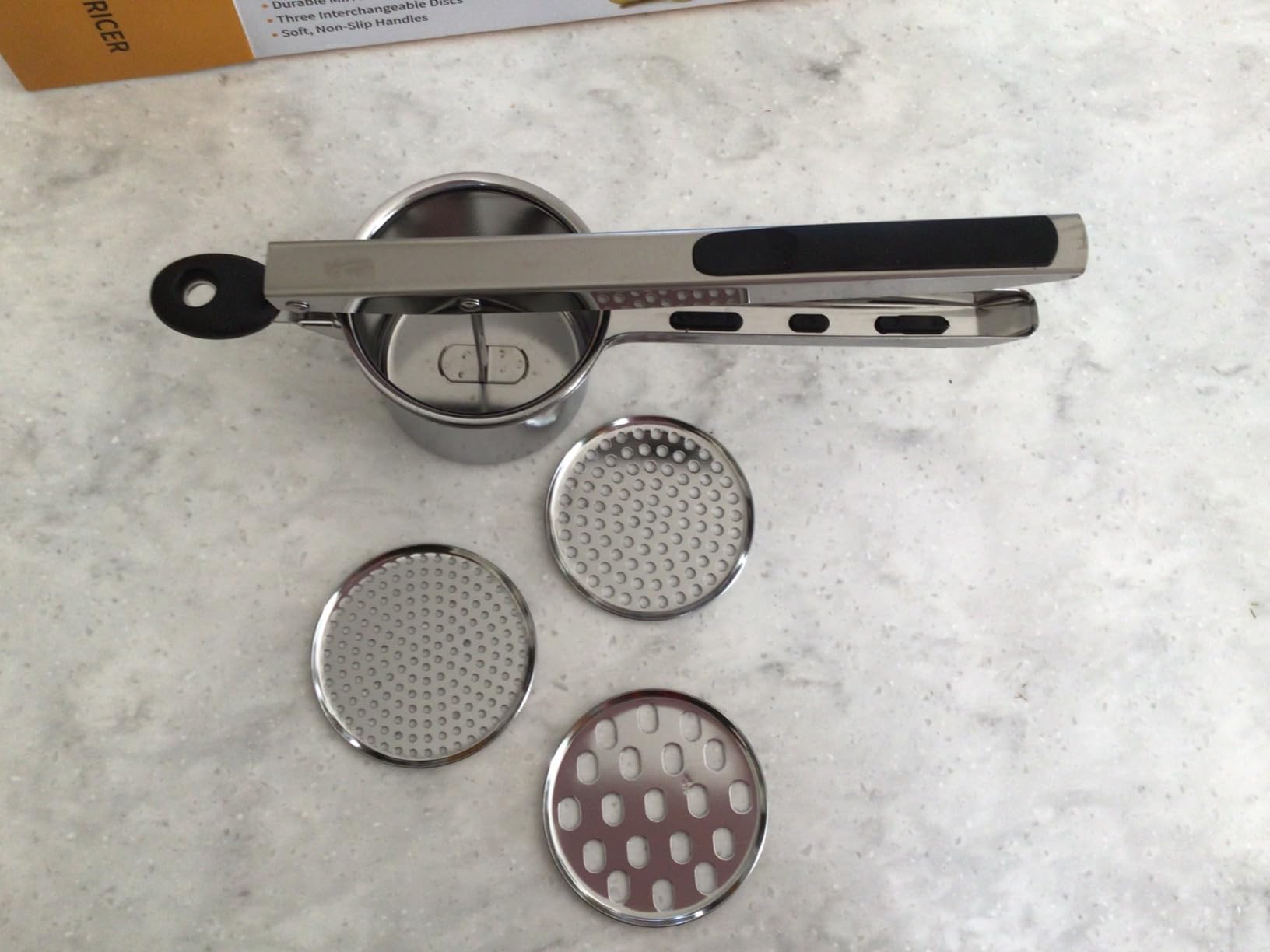 Potato Ricer 15oz, Heavy Duty Stainless Steel Potato Masher with 3 Interchangeable Discs, Large Masher and Ricer Kitchen Tool for Mashed Potatoes, Spaetzle Noodle Maker, Potato Press customer photo 1