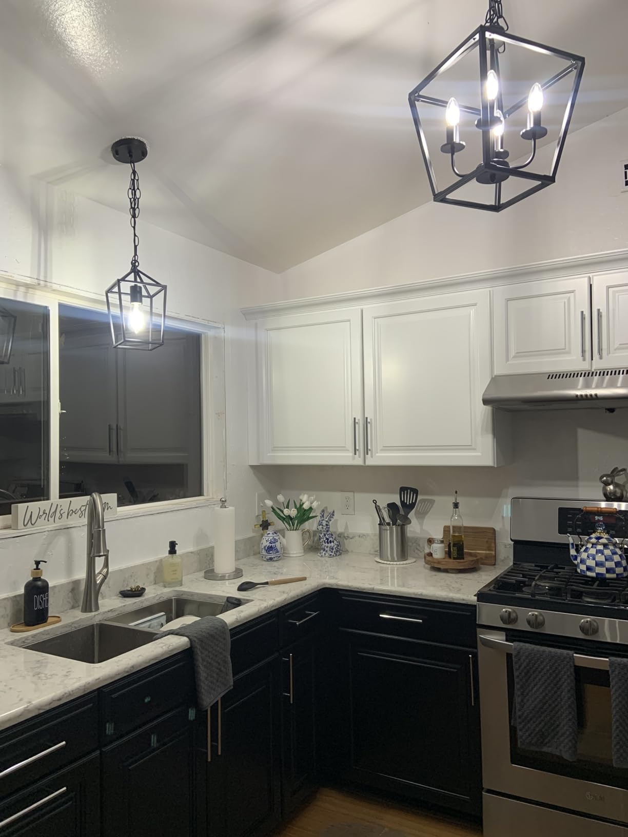 Sheetea 2-Pack Farmhouse Pendant Lights Kitchen Island, Black Pendant Light Fixtures Hanging Lamp for Dining Room, Modern Kitchen Pendant Lighting Over Island, Metal Cage Design customer photo 2