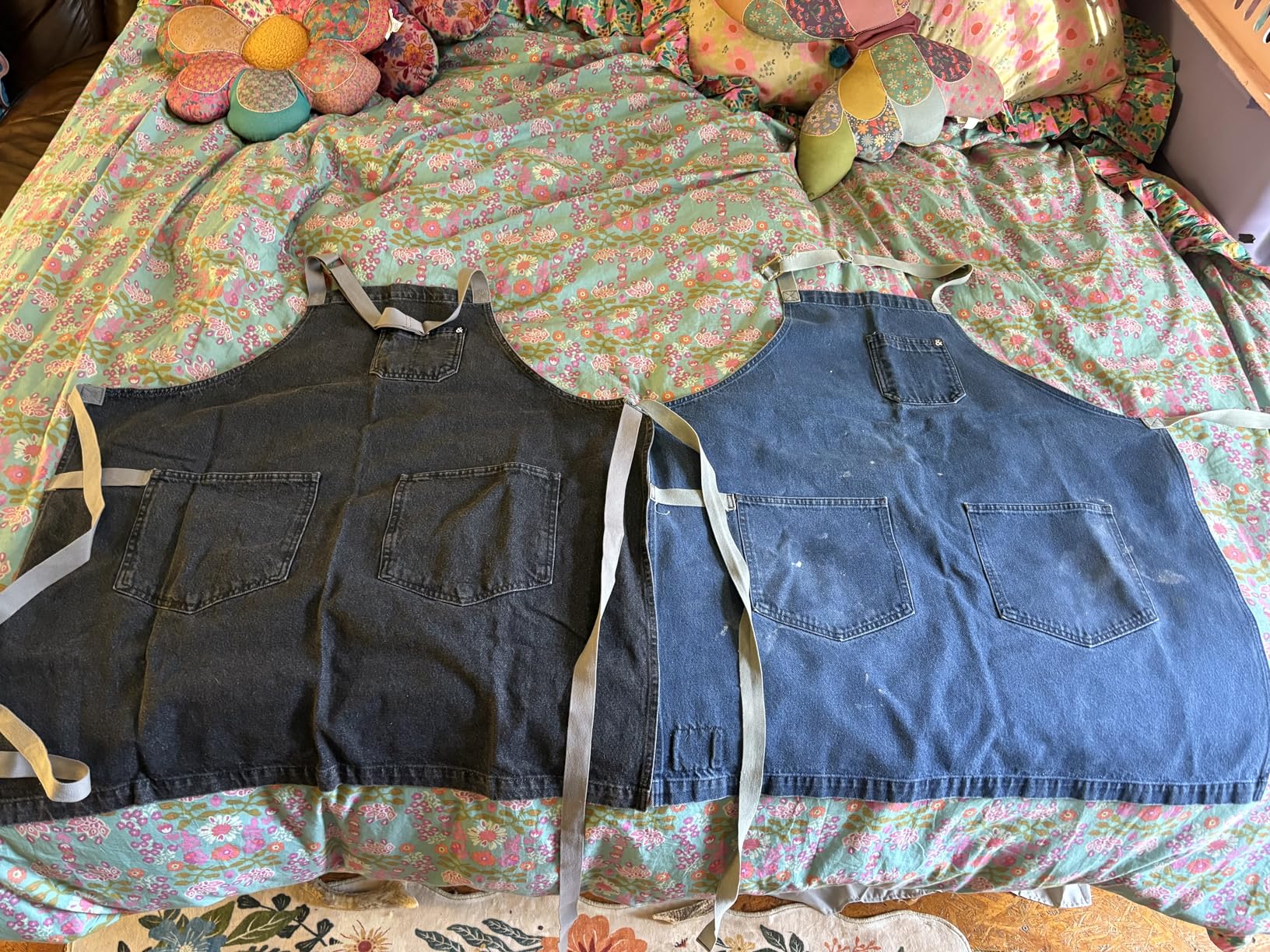 hedley & bennett Essential Apron - Heavy-Duty Denim Kitchen Apron with Pockets & Towel Loop - Professional Chef Workwear for Cooking & Grilling - Cedar customer photo 2