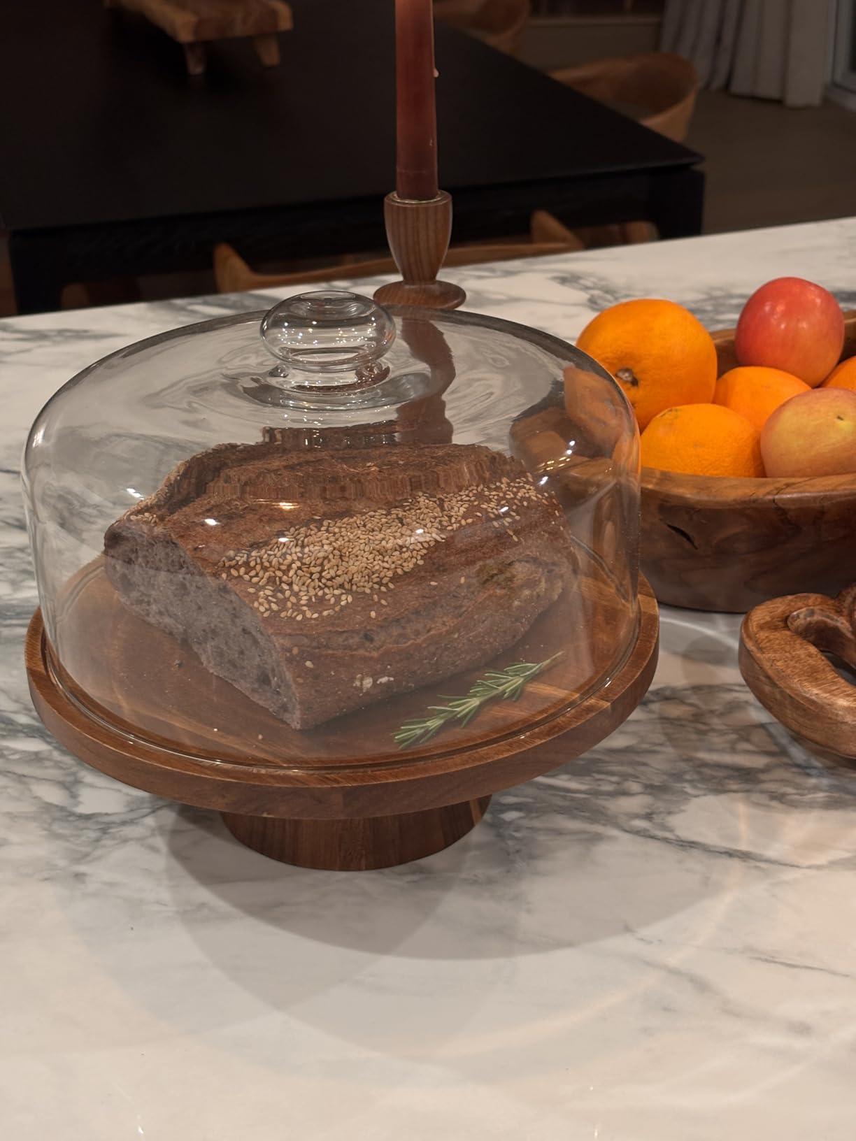 VIVIRBIEN Wooden Cake Stand with Lid, Acacia Cake Stand with Glass Dome, 11-Inch Versatile Dessert Stand with Strong Magnetic Pedestal, Cake Holder for Birthday/Kitchen/Party/Charcuterie customer photo 2