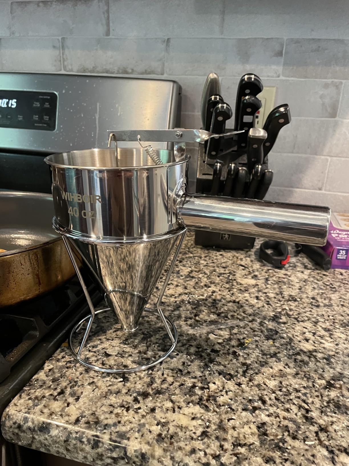 Stainless Steel Pancake Batter Dispenser with Squeeze Handle and Multi-Nozzle, for Pancakes, Cupcakes, and Baked Goods. 40 oz customer photo 2