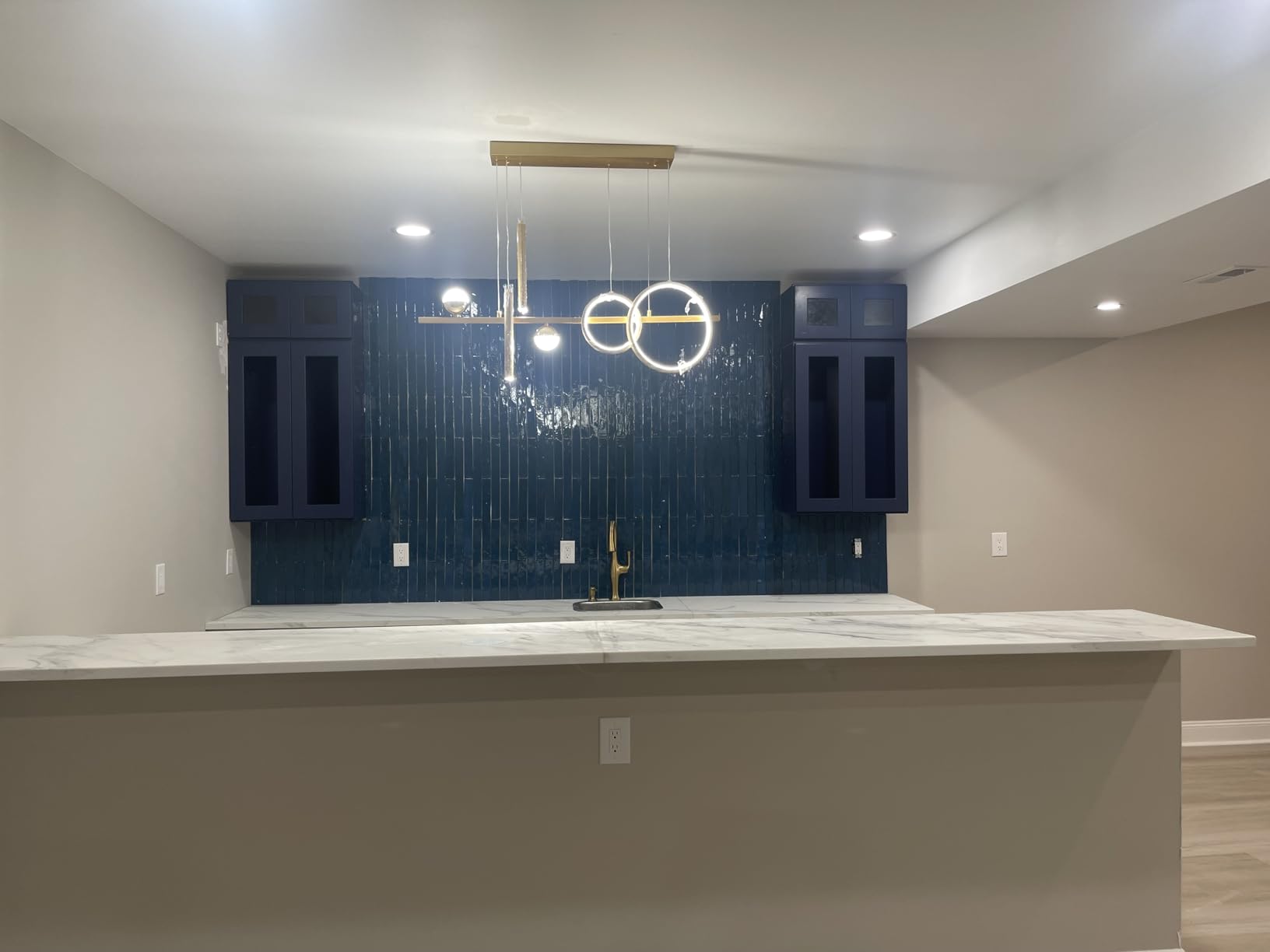 ORANOOR Modern LED Pendant Lights, Dimmable 47in Linear LED Chandelier Lighting, Upgraded Black & Gold Dining Room Hanging Light Fixtures Kitchen Island Globe Pendant Light for Dining Table (4200lm) customer photo 1