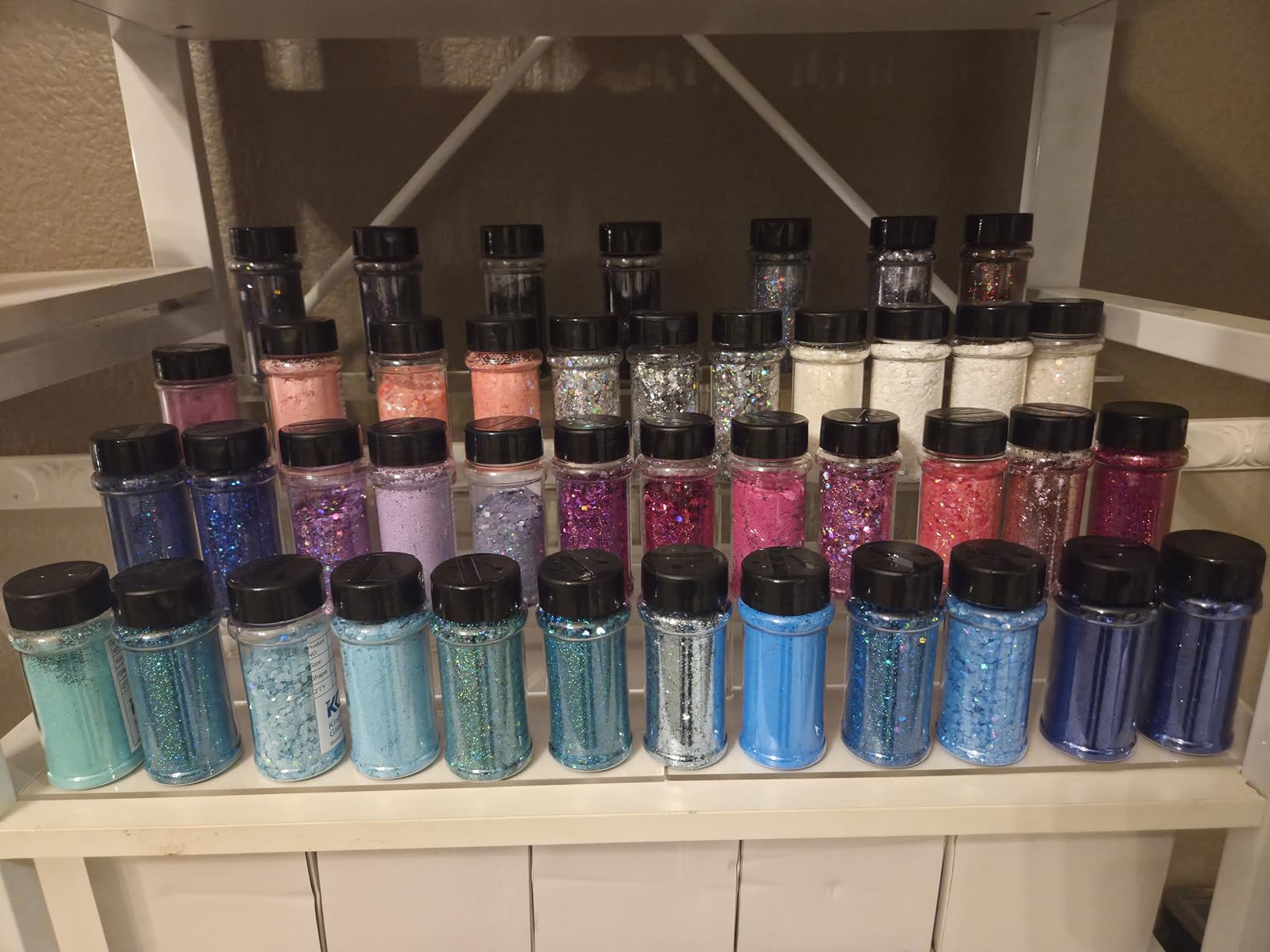 HENABLE 4 Tier Acrylic Perfume Organizer Stand, Clear Display Risers for Perfume, Cologne, Cosmetic, Skincare, Funko POP, Dessert Display, Cupcake Stand Holder customer photo 1